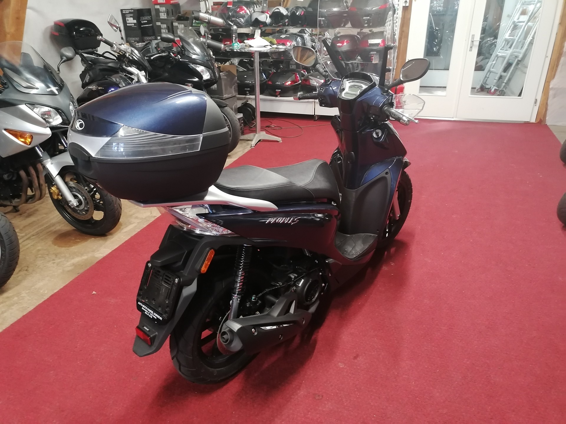 KYMCO People S 125i ABS Topcase/Windschild-image-3