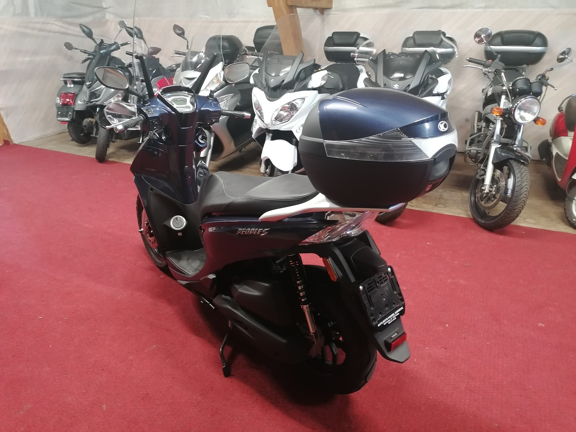 KYMCO People S 125i ABS Topcase/Windschild-image-2