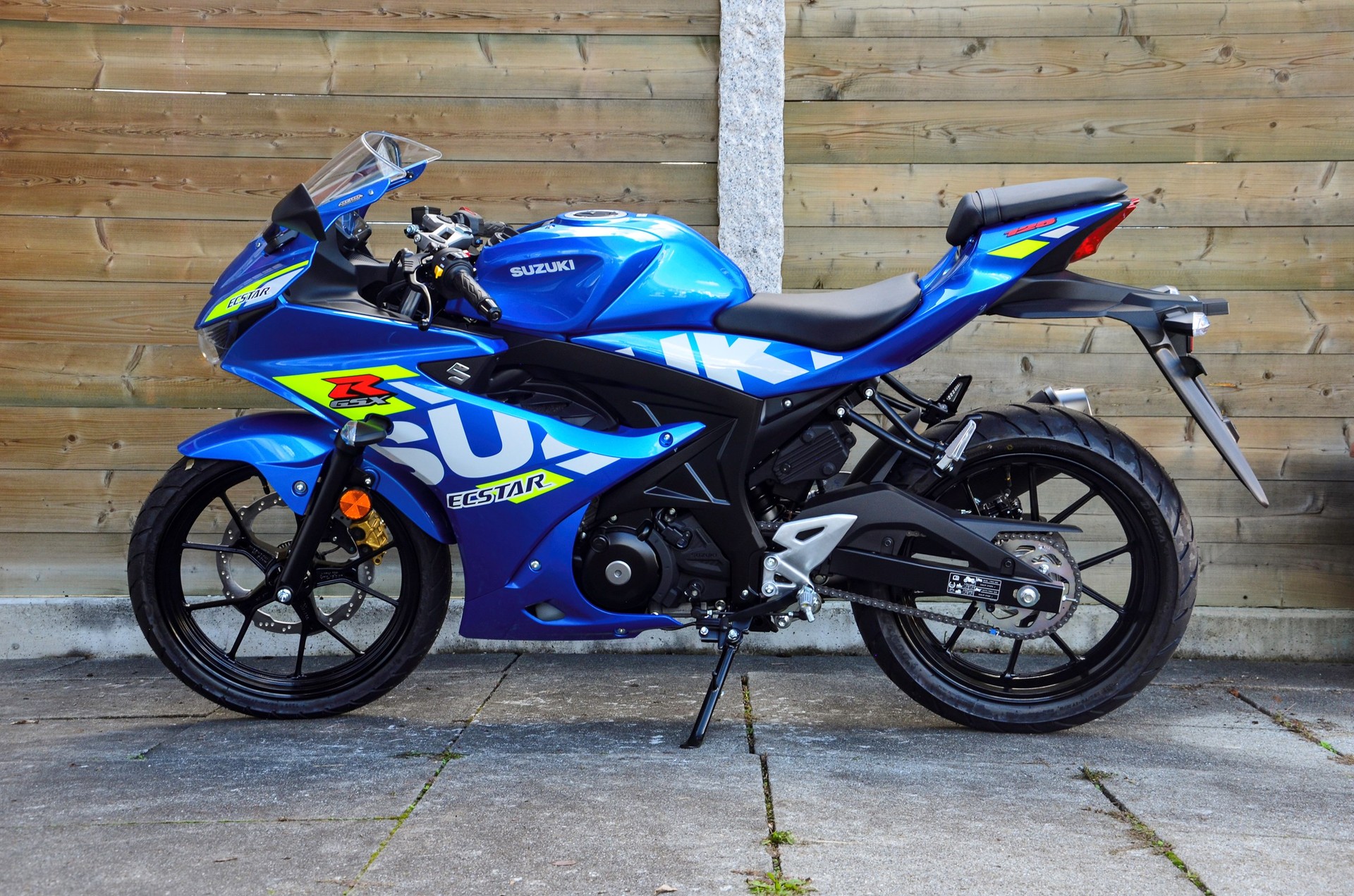 SUZUKI GSX-R 125