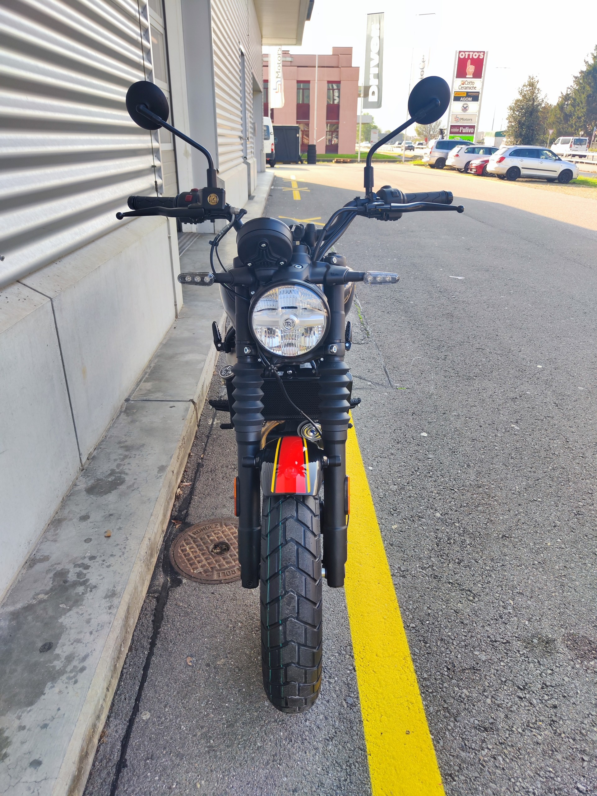 ROYAL ENFIELD Guerrilla 450-image-7