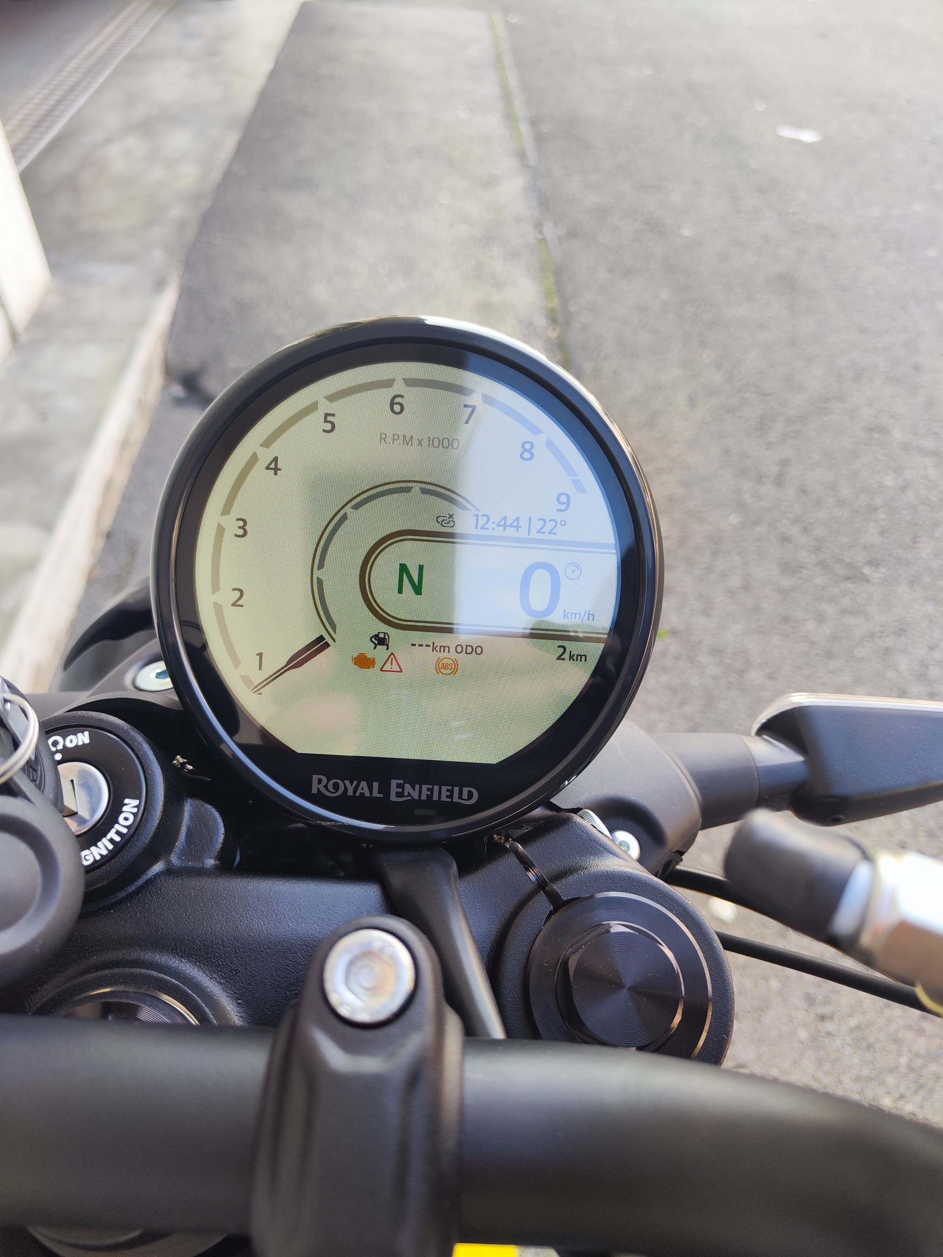 ROYAL ENFIELD Guerrilla 450-image-2