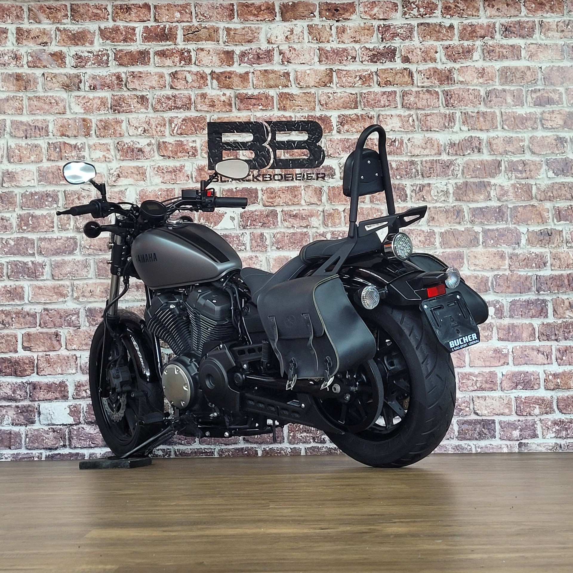 YAMAHA XV 950 R ABS-showroom-element-3