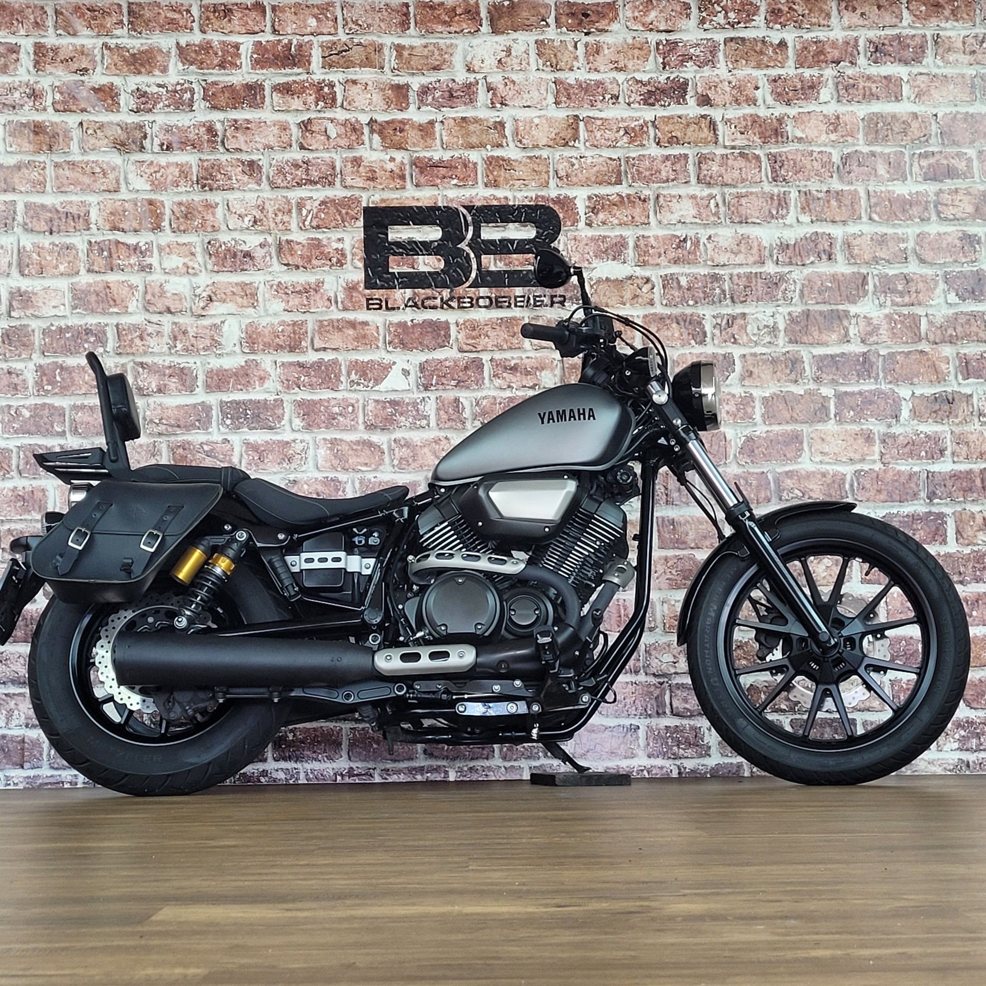 YAMAHA XV 950 R ABS-showroom-element-1