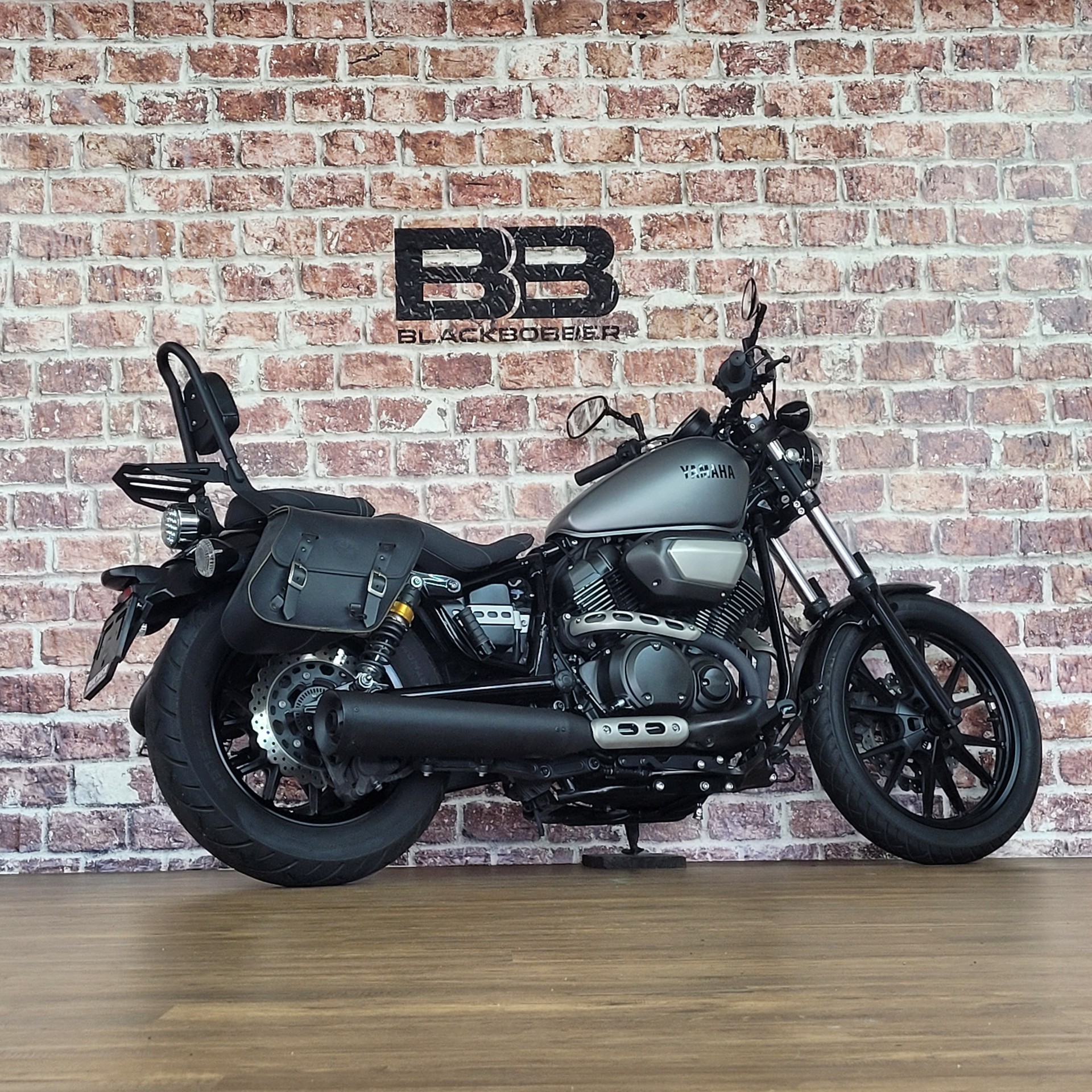 YAMAHA XV 950 R ABS-showroom-element-2