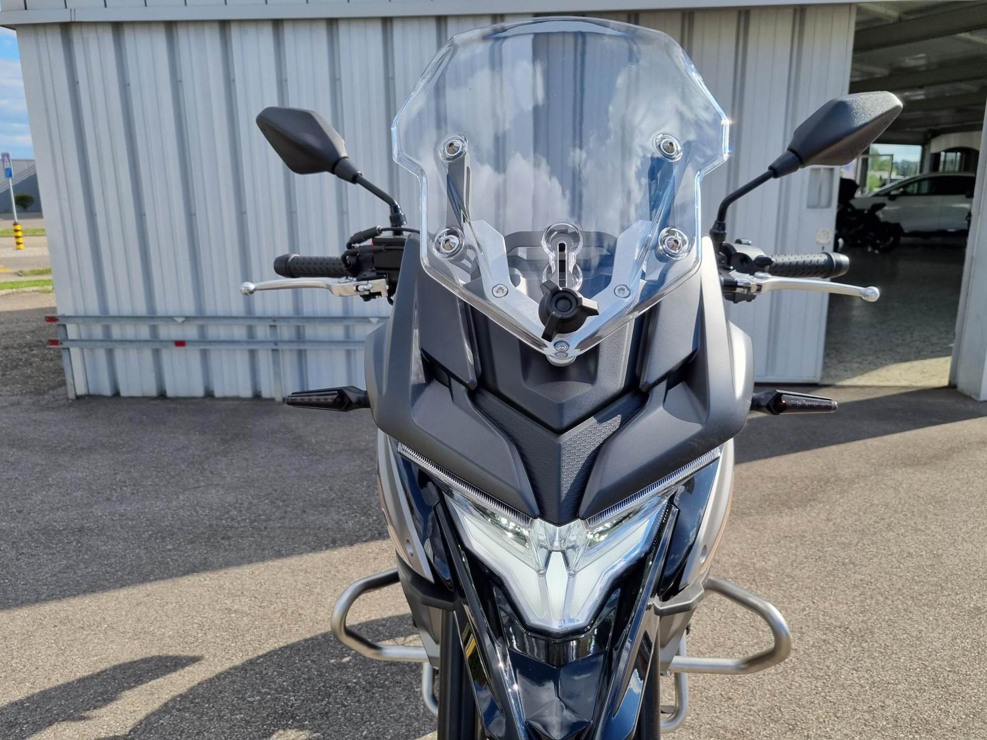 VOGE 650DS-showroom-element-2