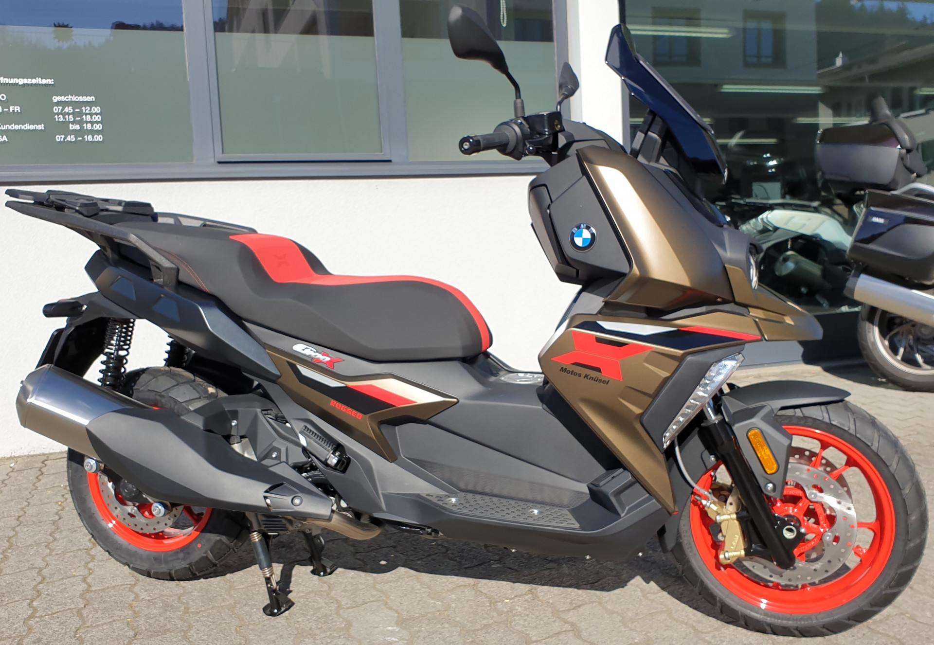 BMW C 400 X Rugged-image-1