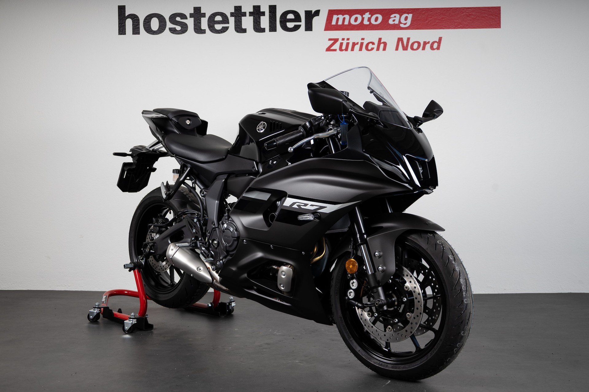 YAMAHA R7