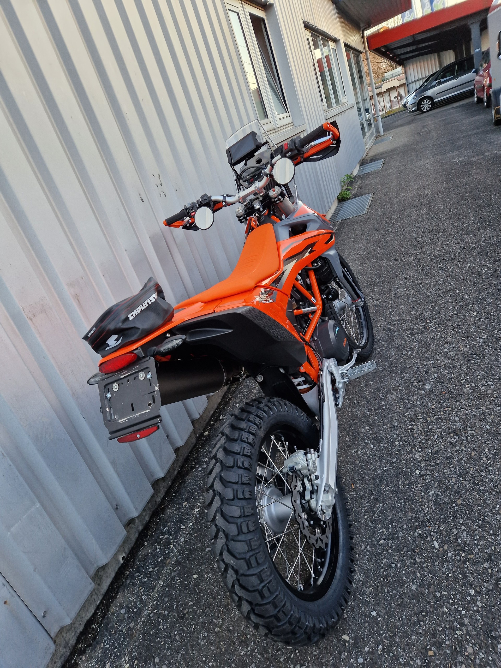 KTM 690 ENDURO R RALLY-image-4