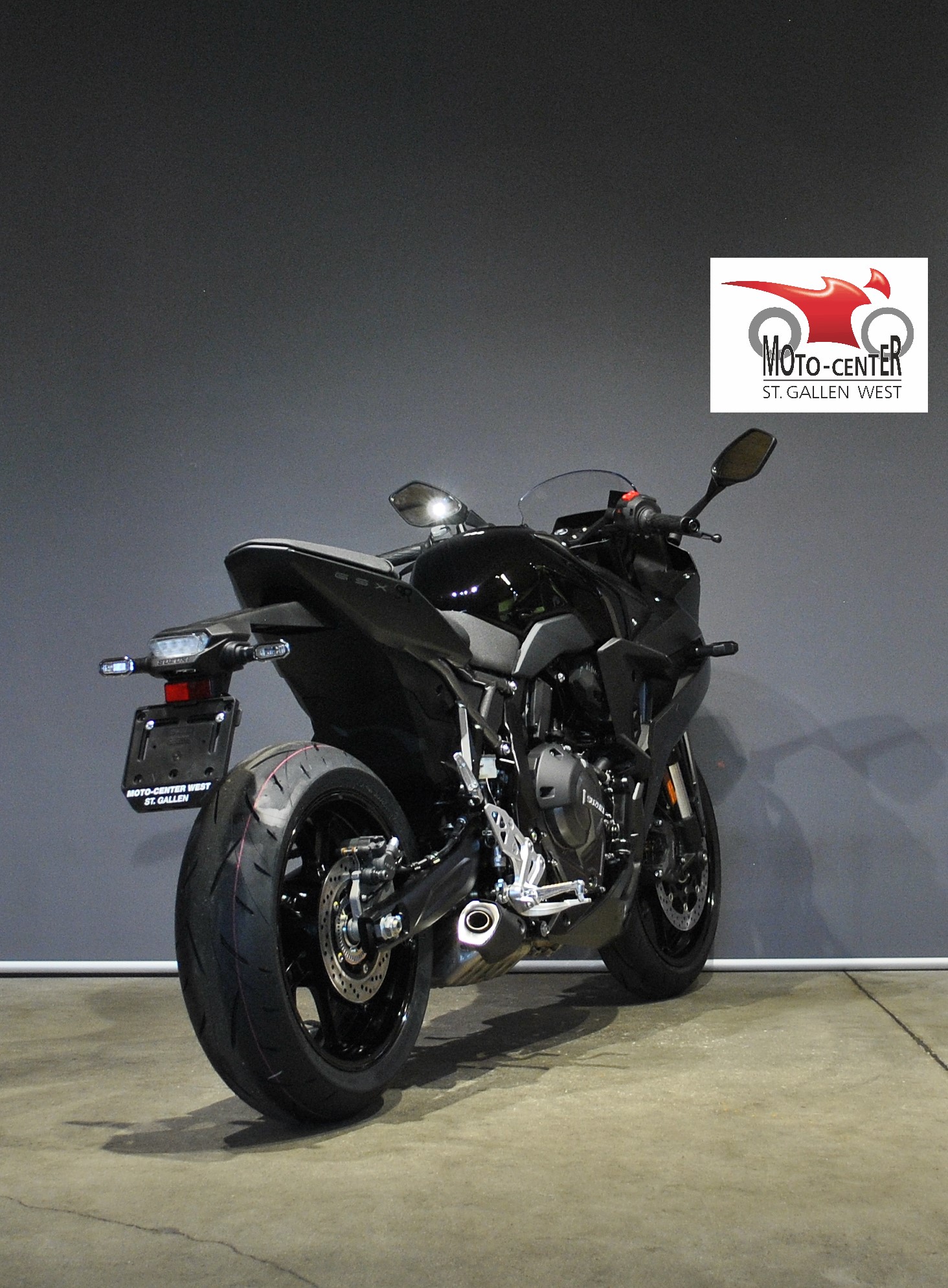 SUZUKI GSX 8R-image-4