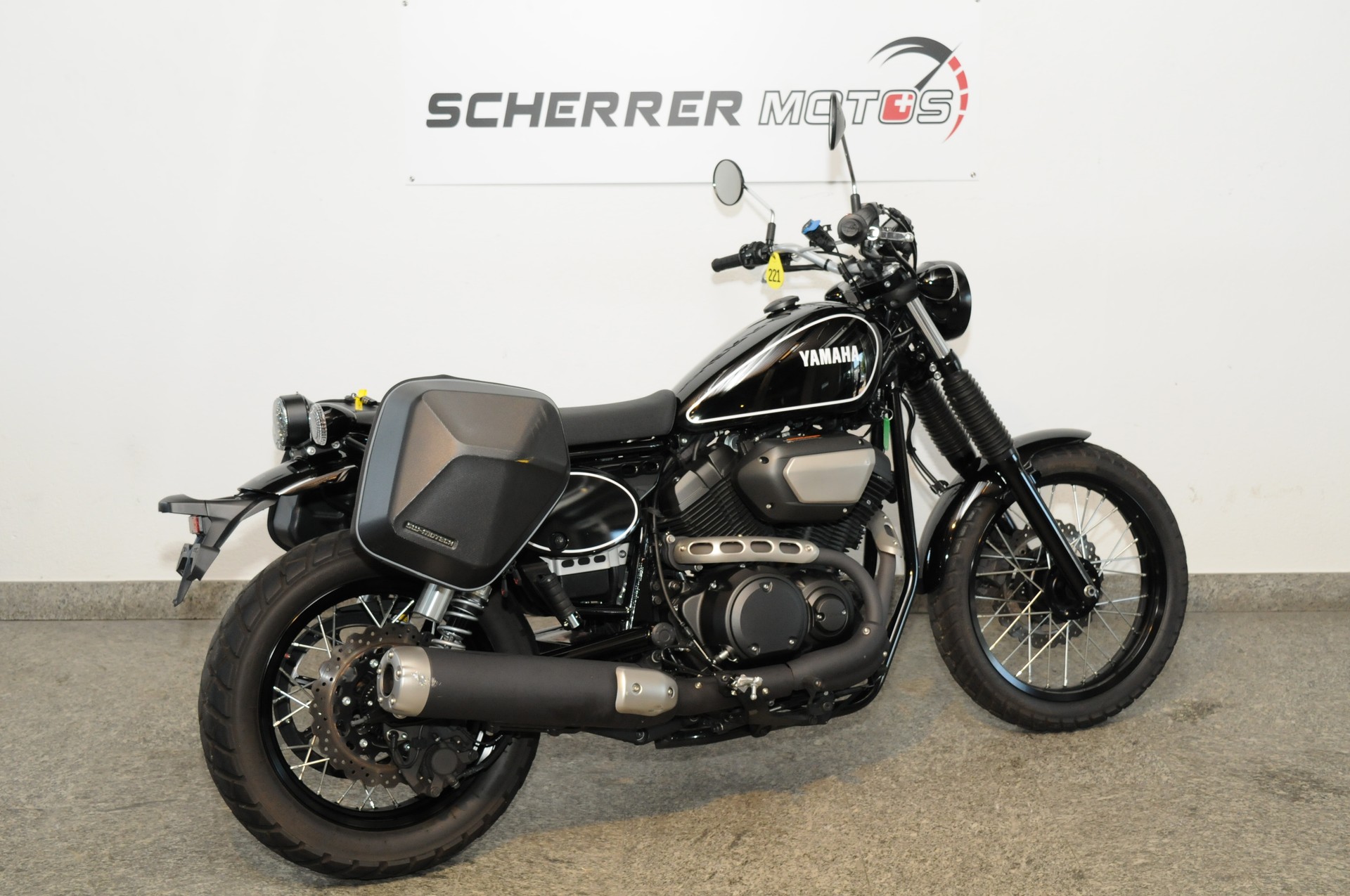 YAMAHA SCR 950 ABS-showroom-element-2