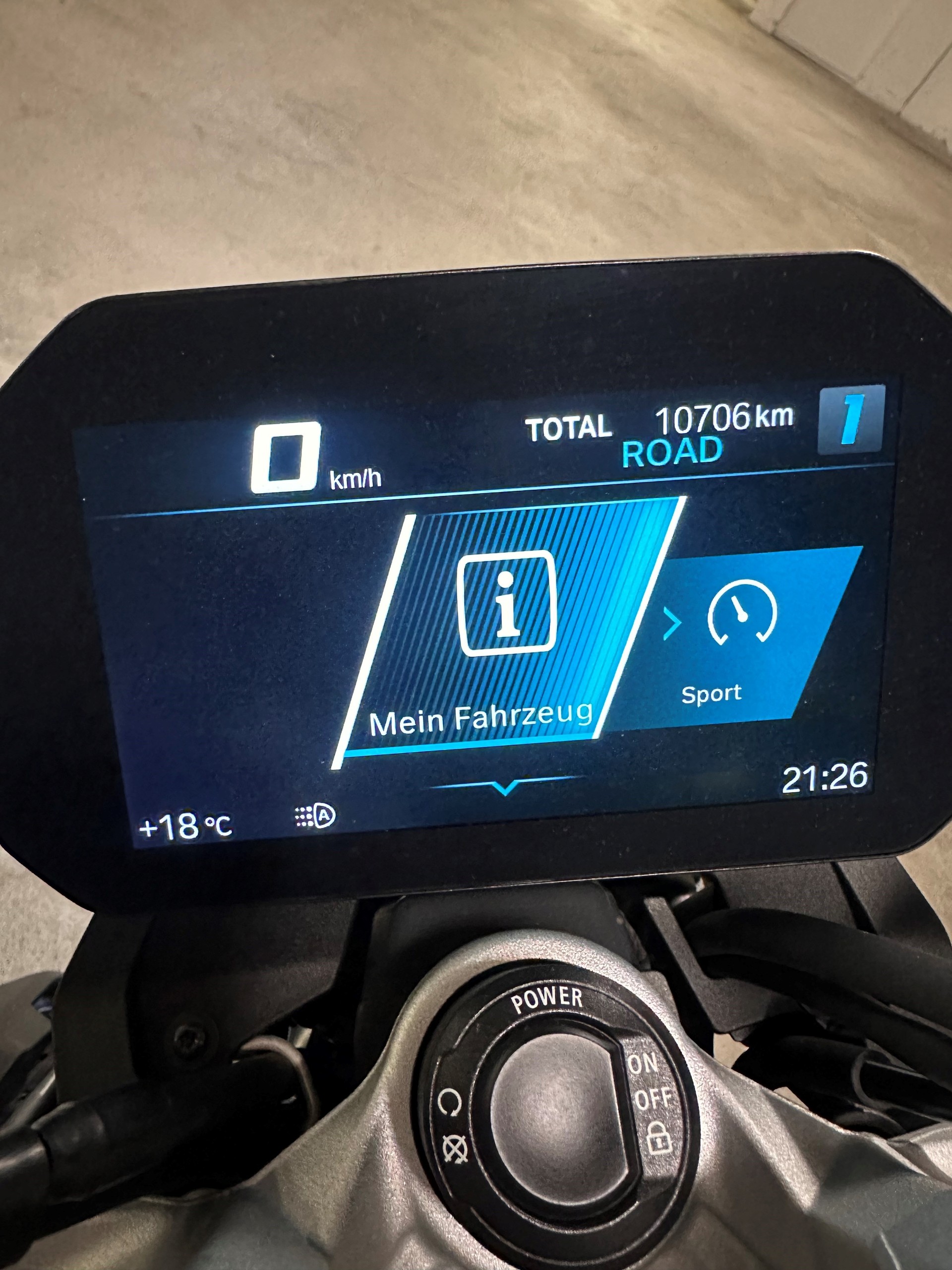 BMW F 900 R A2 (35kW) ABS-image-6