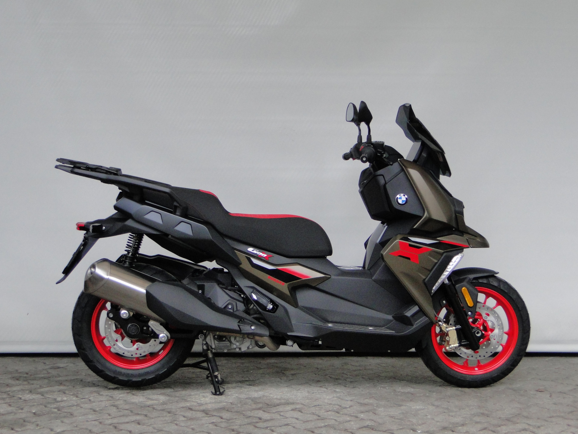 BMW C 400 X 3 Jahre / 30'000km Gratisservice-image-1