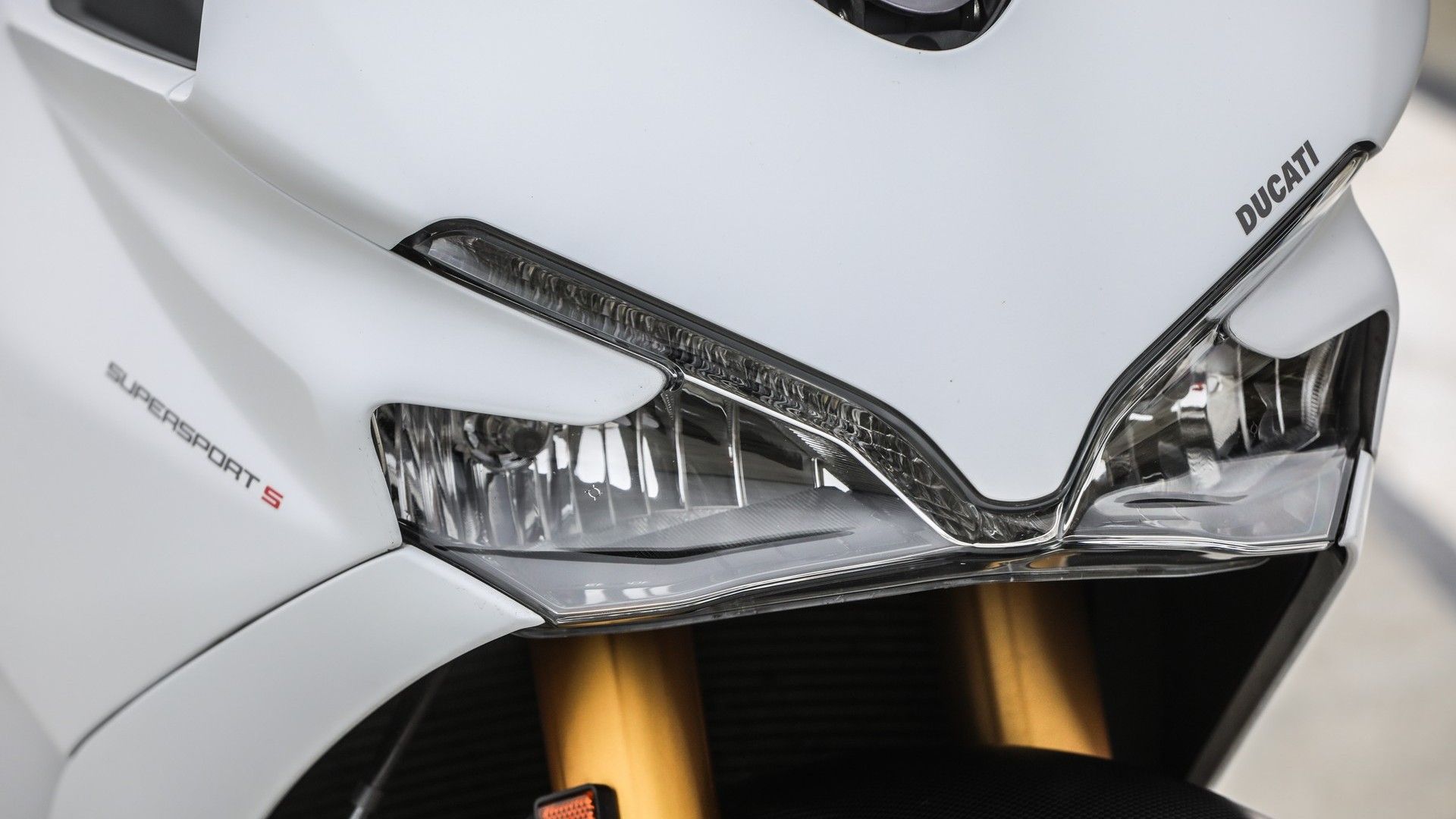 DUCATI 950 Supersport S-showroom-element-3