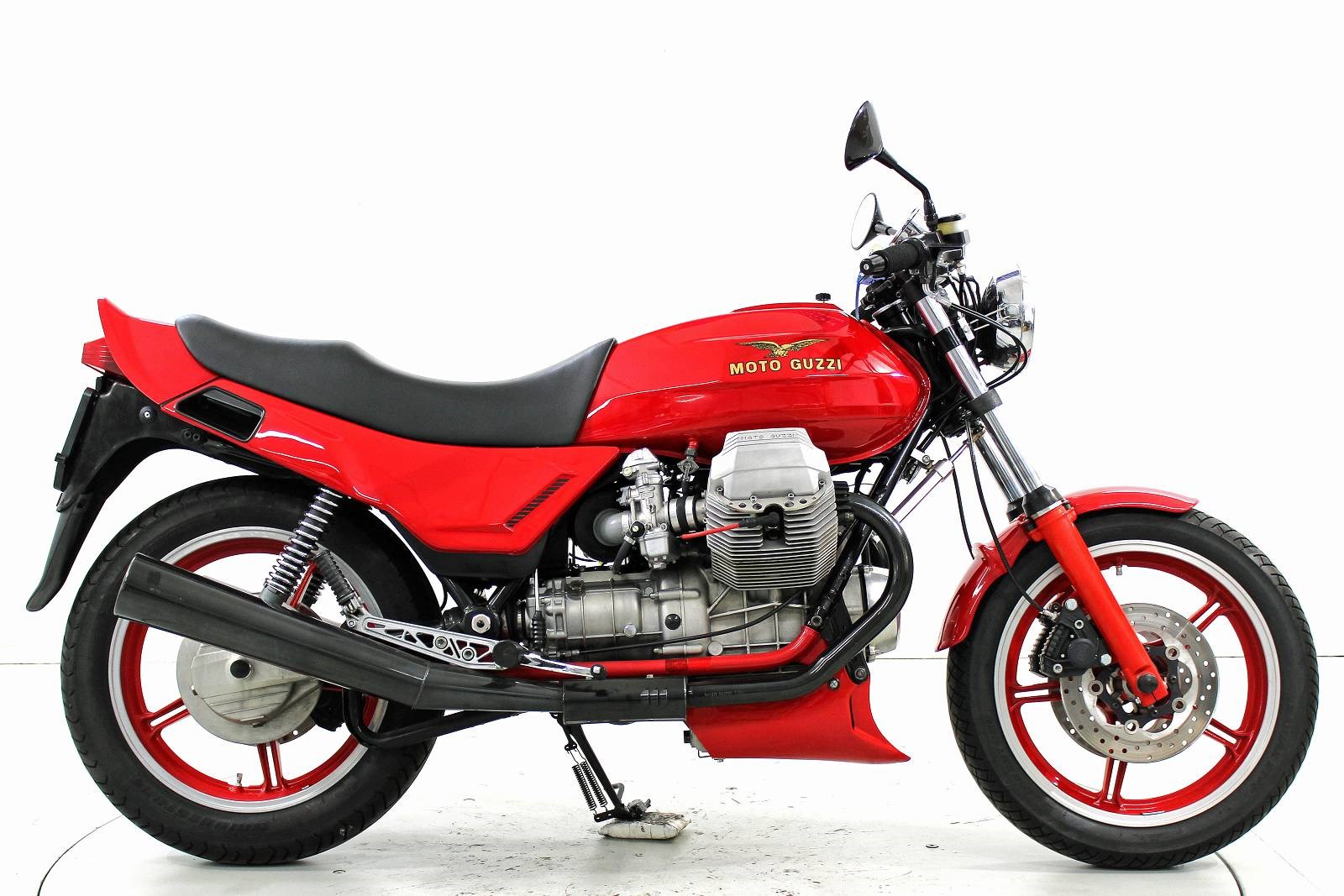 MOTO GUZZI Le Mans 100-showroom-element-3