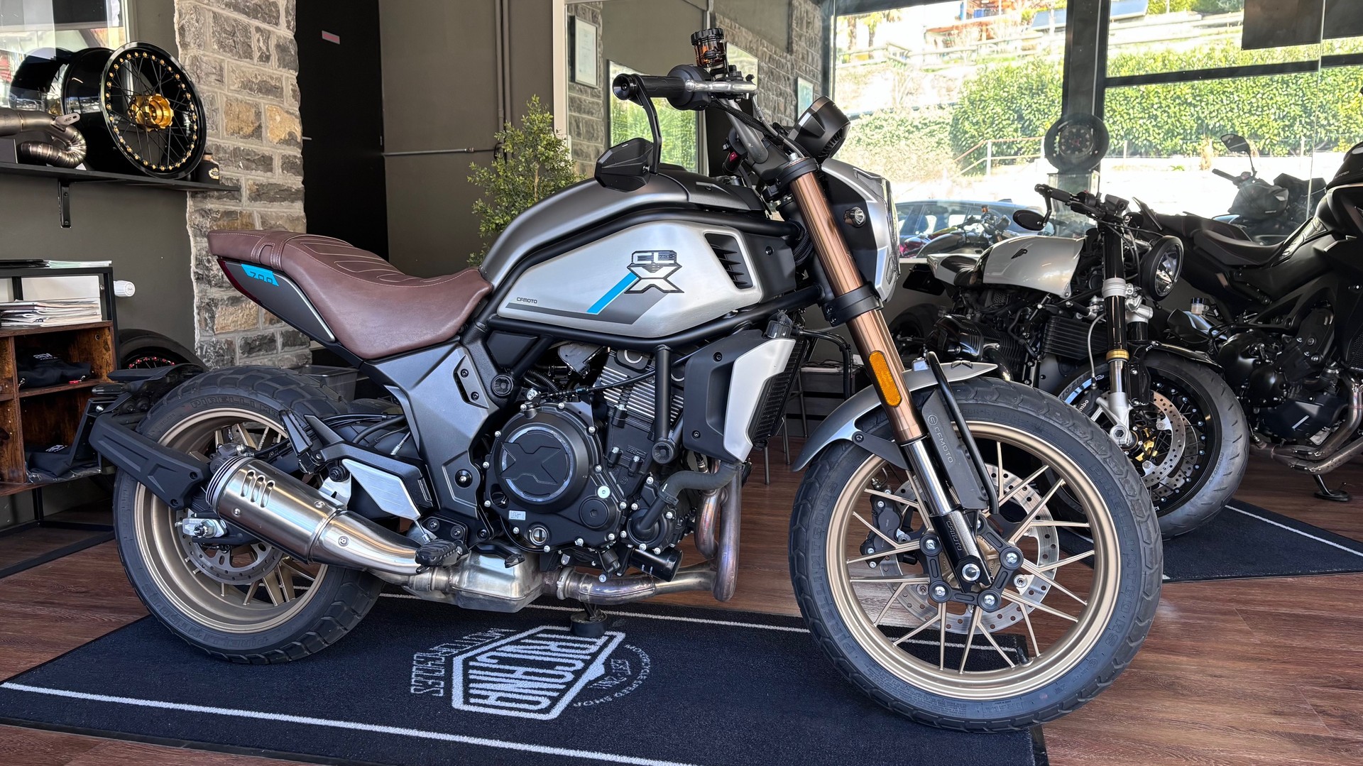 CF MOTO 700 CL-X Heritage