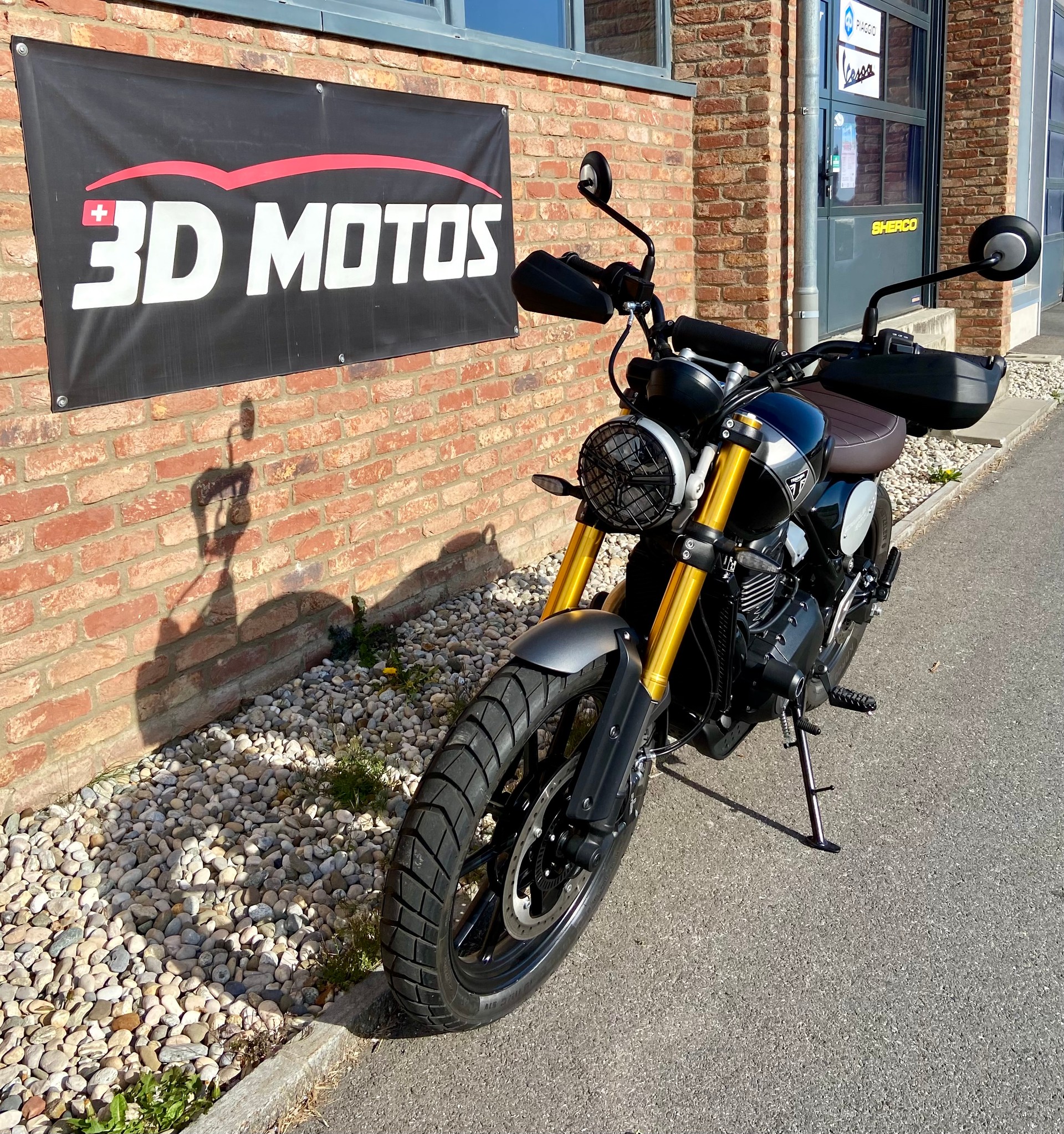 TRIUMPH Speed 400  X-showroom-element-1