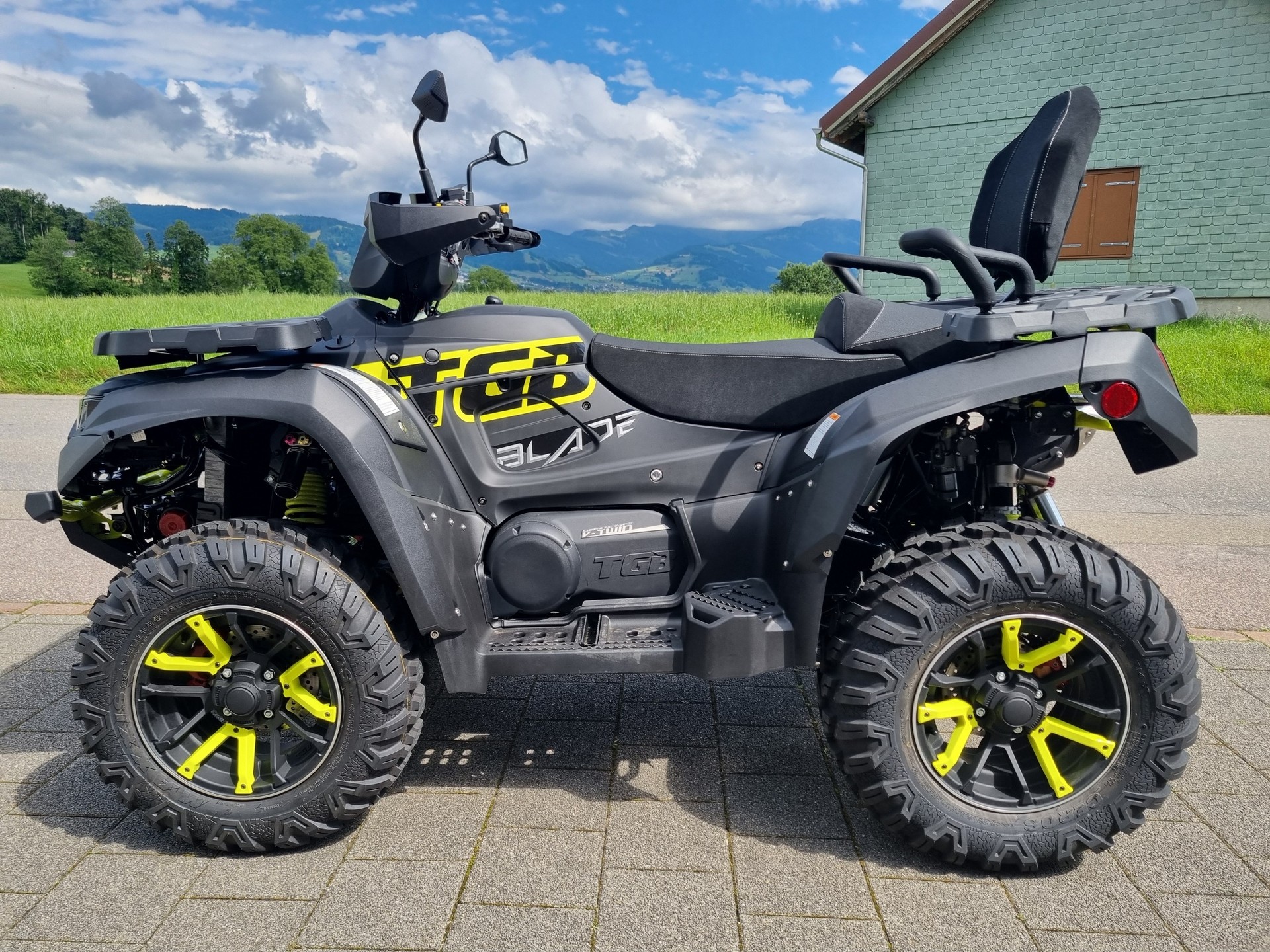 TGB Blade 1000 EFI LT Touring 4x4-image-2