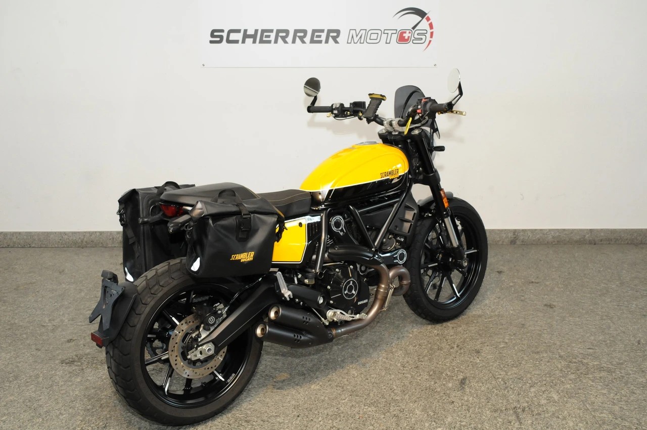 DUCATI SCRAMBLER ICON DARK-showroom-element-2