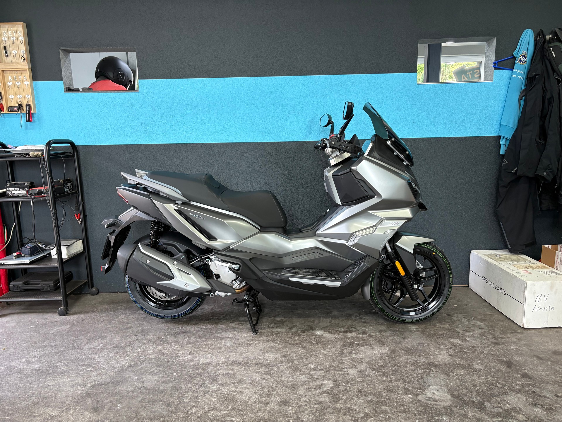 SYM ADX 300