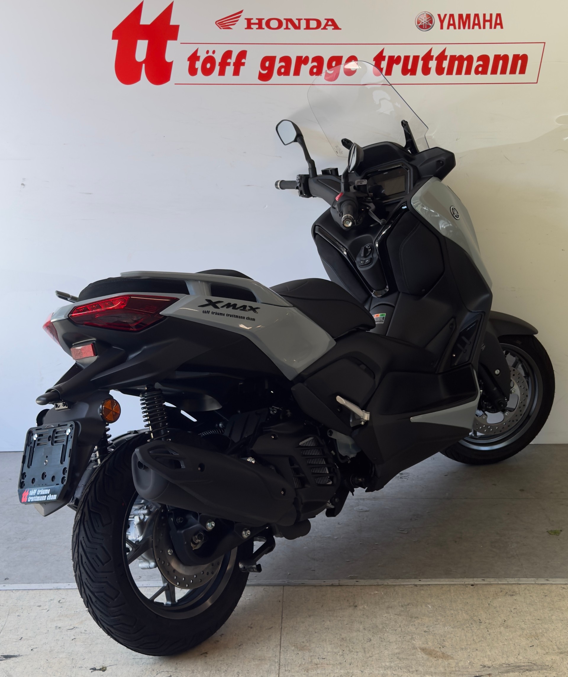 YAMAHA X-Max YP 125 Tech Max +-image-3