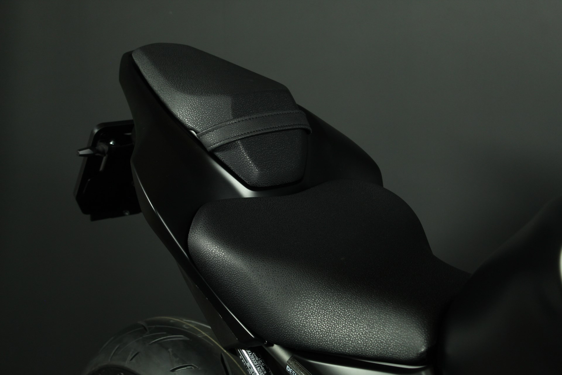 KAWASAKI Z 900 (92/70/35 KW) *Black Edition* Level 3-image-4