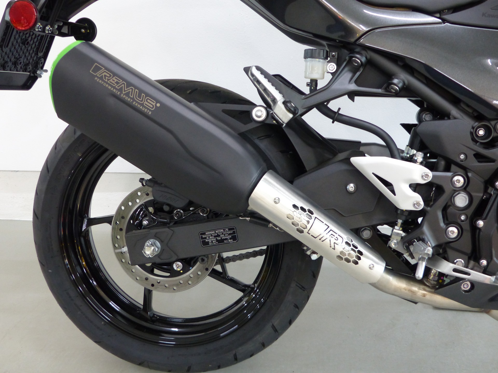 KAWASAKI Ninja 500 ABS Performance Remus-image-1