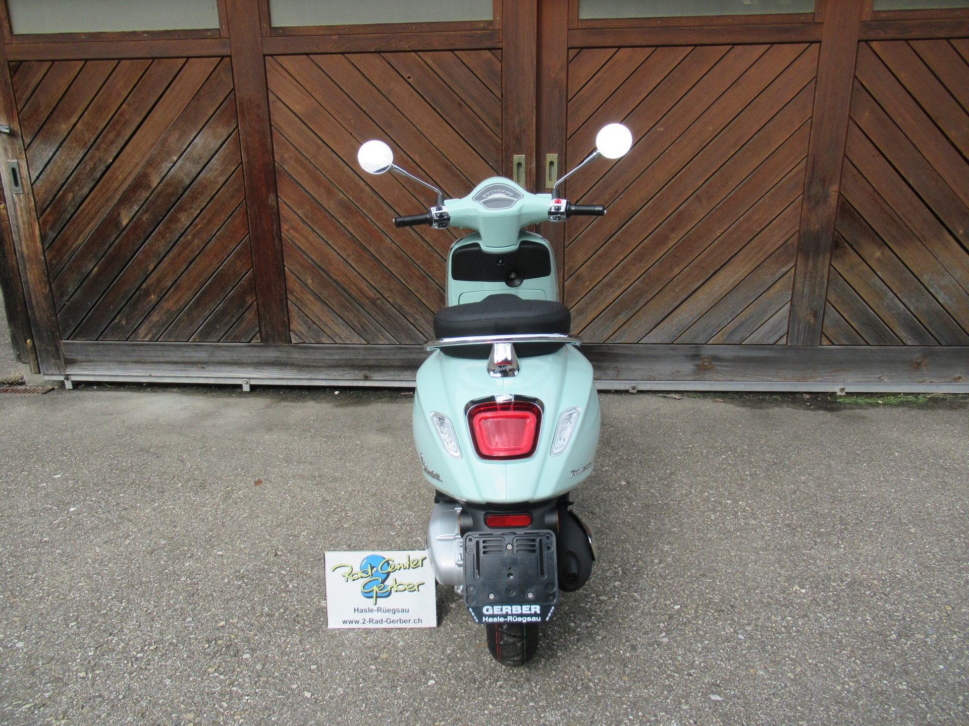 PIAGGIO Vespa Primavera 125-showroom-element-3
