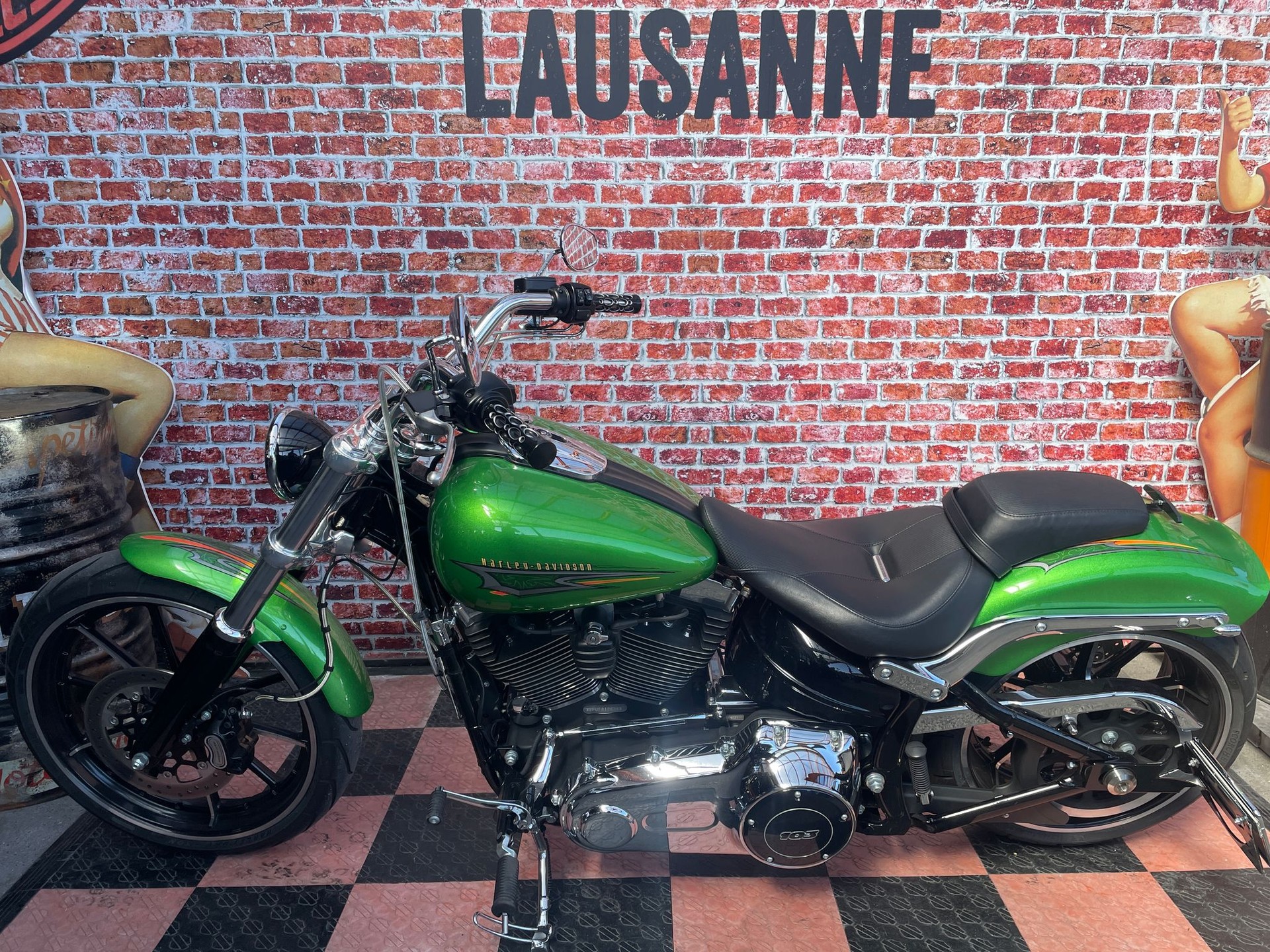 HARLEY-DAVIDSON FXSB Breakout 103 ABS-showroom-element-3