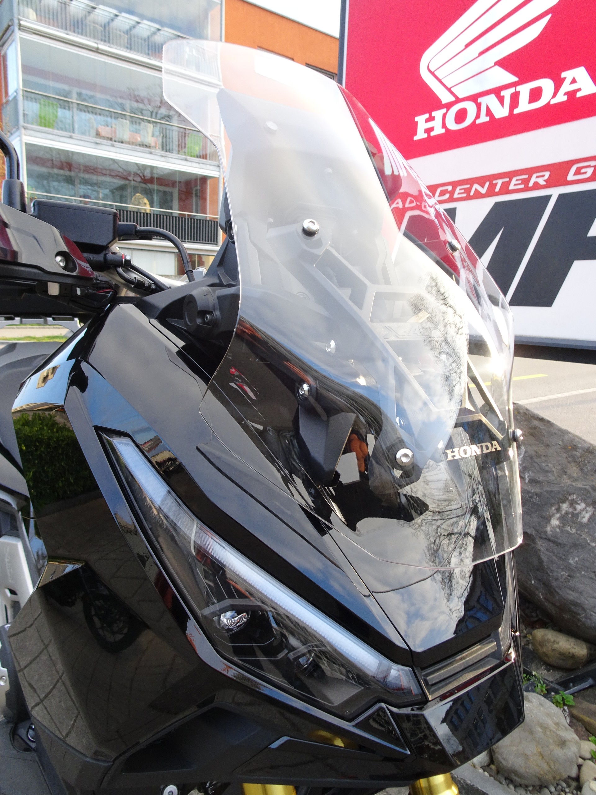 HONDA X-ADV 750-showroom-element-3