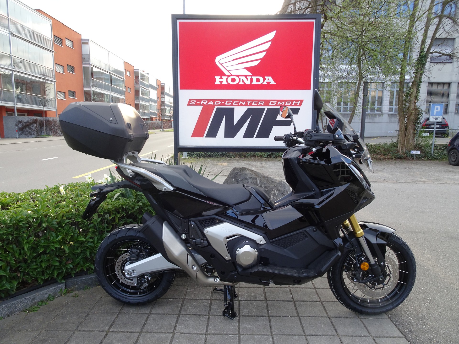 HONDA X-ADV 750
