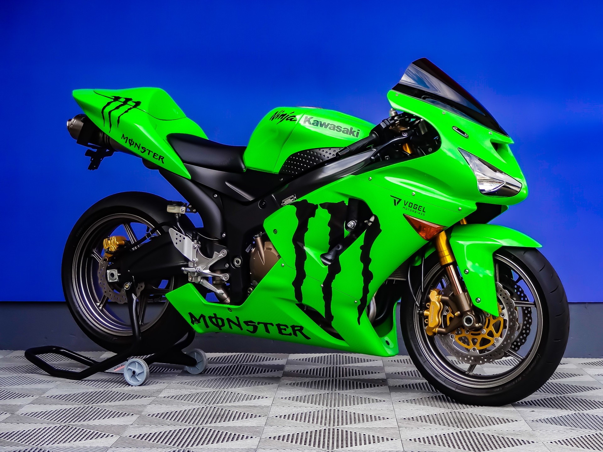 KAWASAKI Ninja ZX-6RR-showroom-element-1