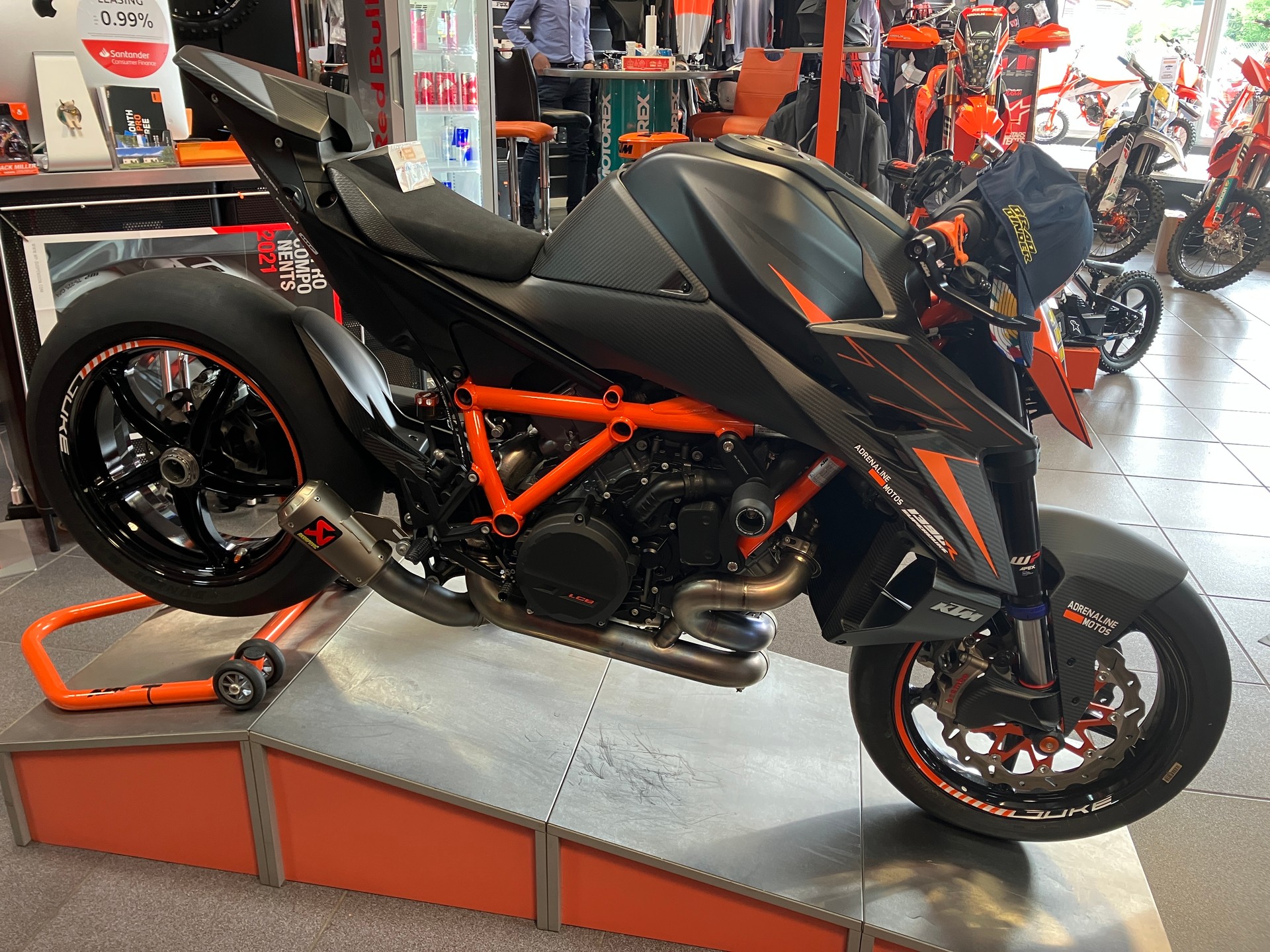 KTM 1390 Super Duke R EVO