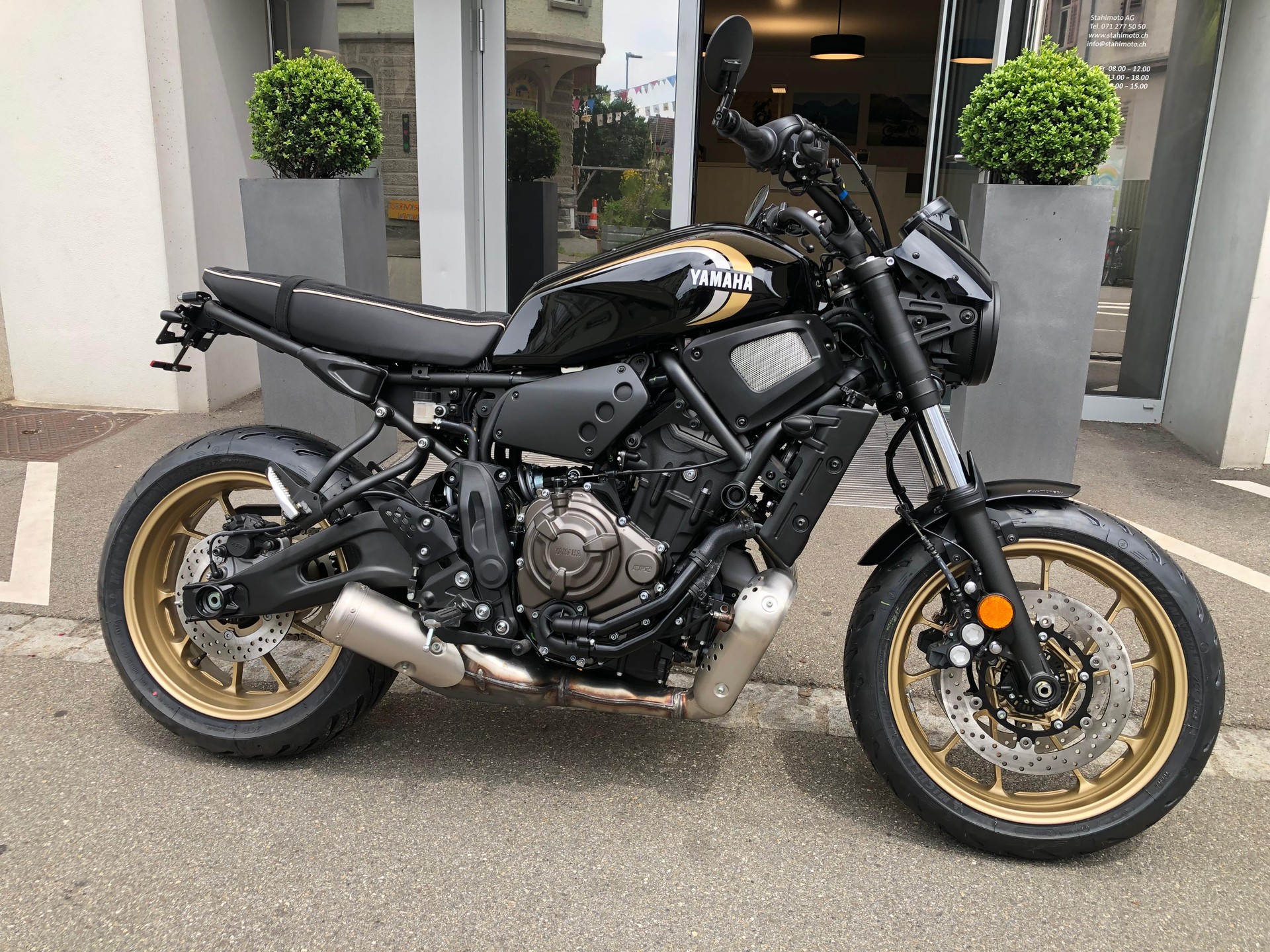 YAMAHA XSR 700 - Prime Edition-showroom-element-1