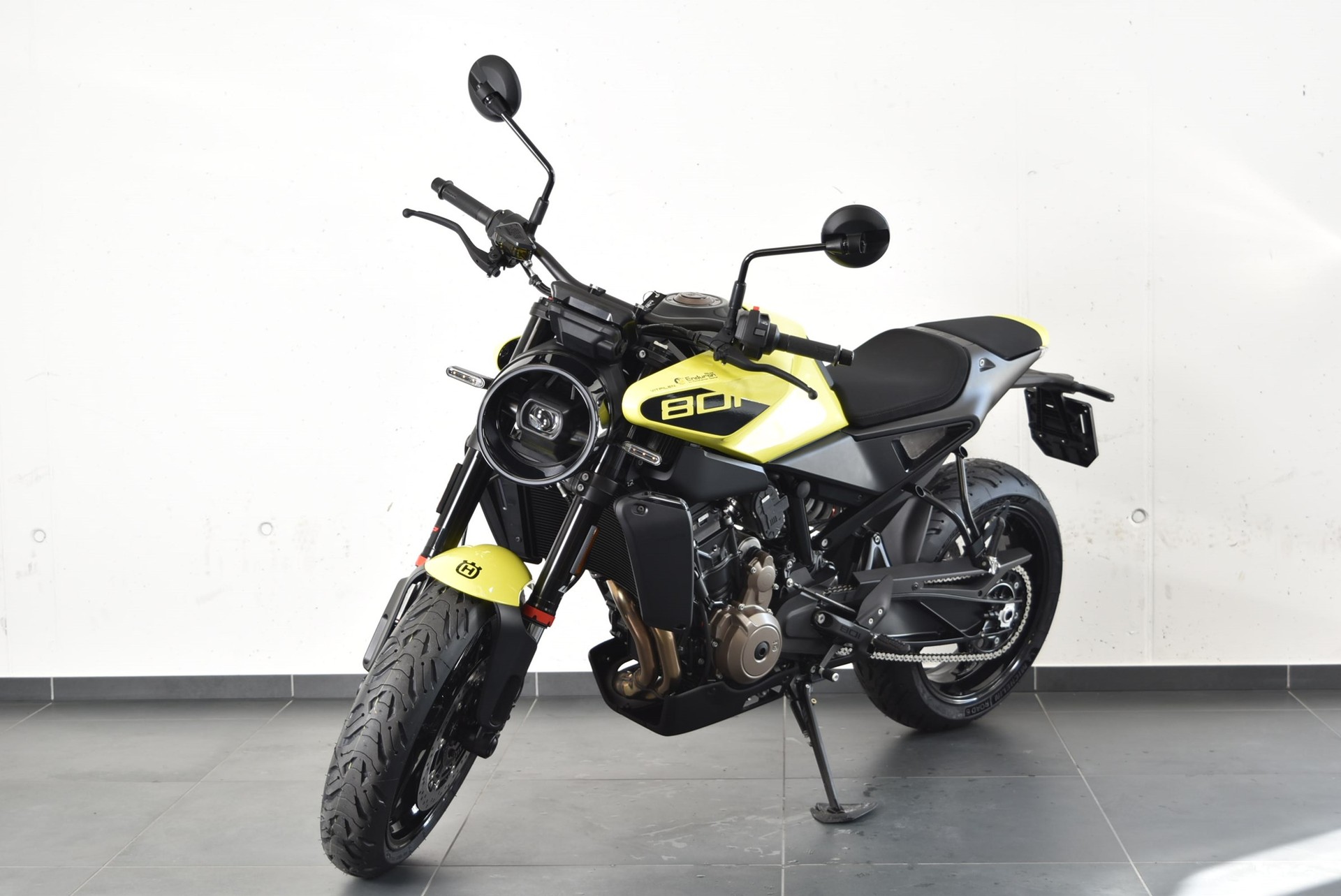 HUSQVARNA VITPILEN 801-showroom-element-1