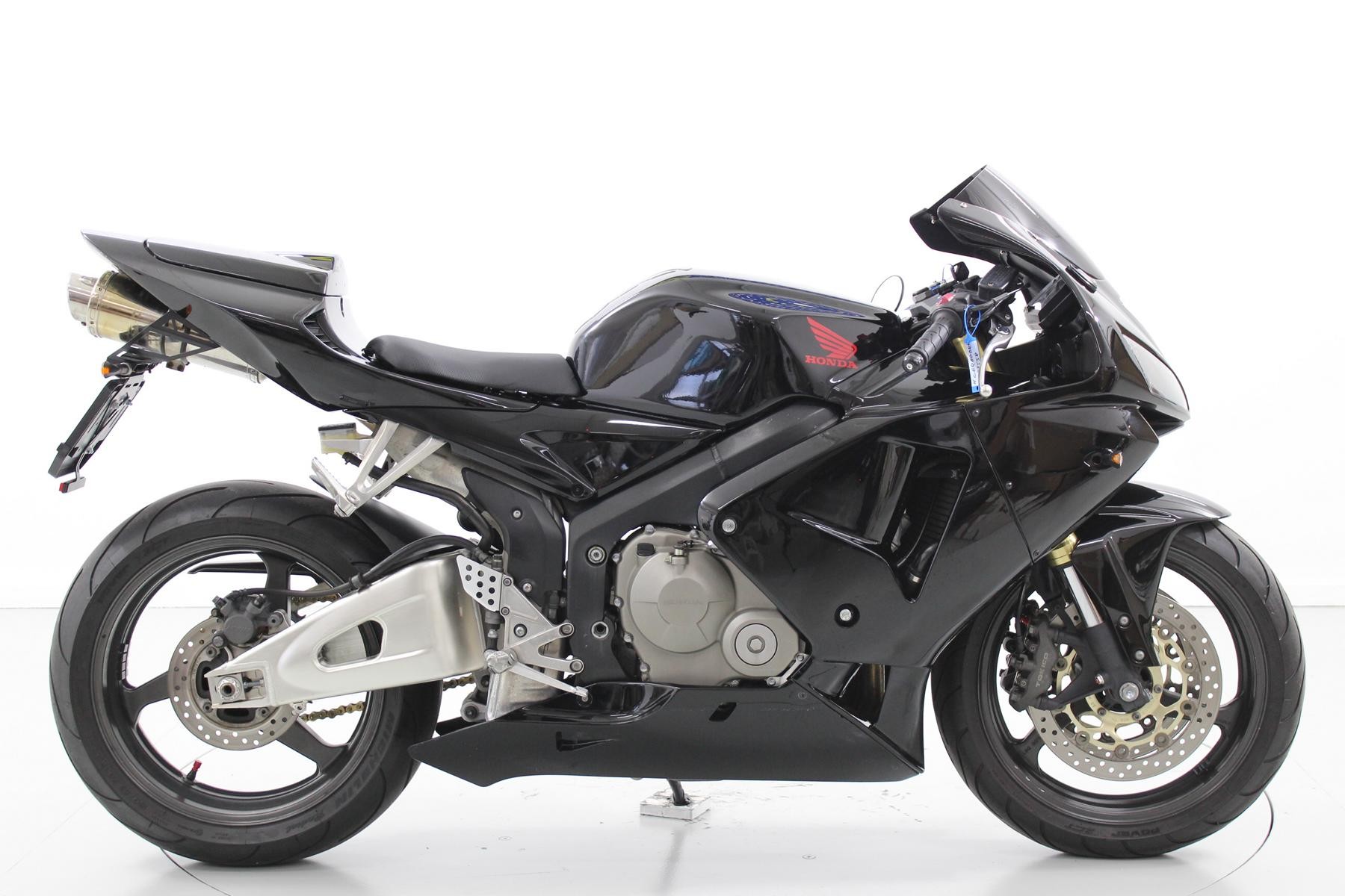 HONDA CBR 600 RR-showroom-element-3