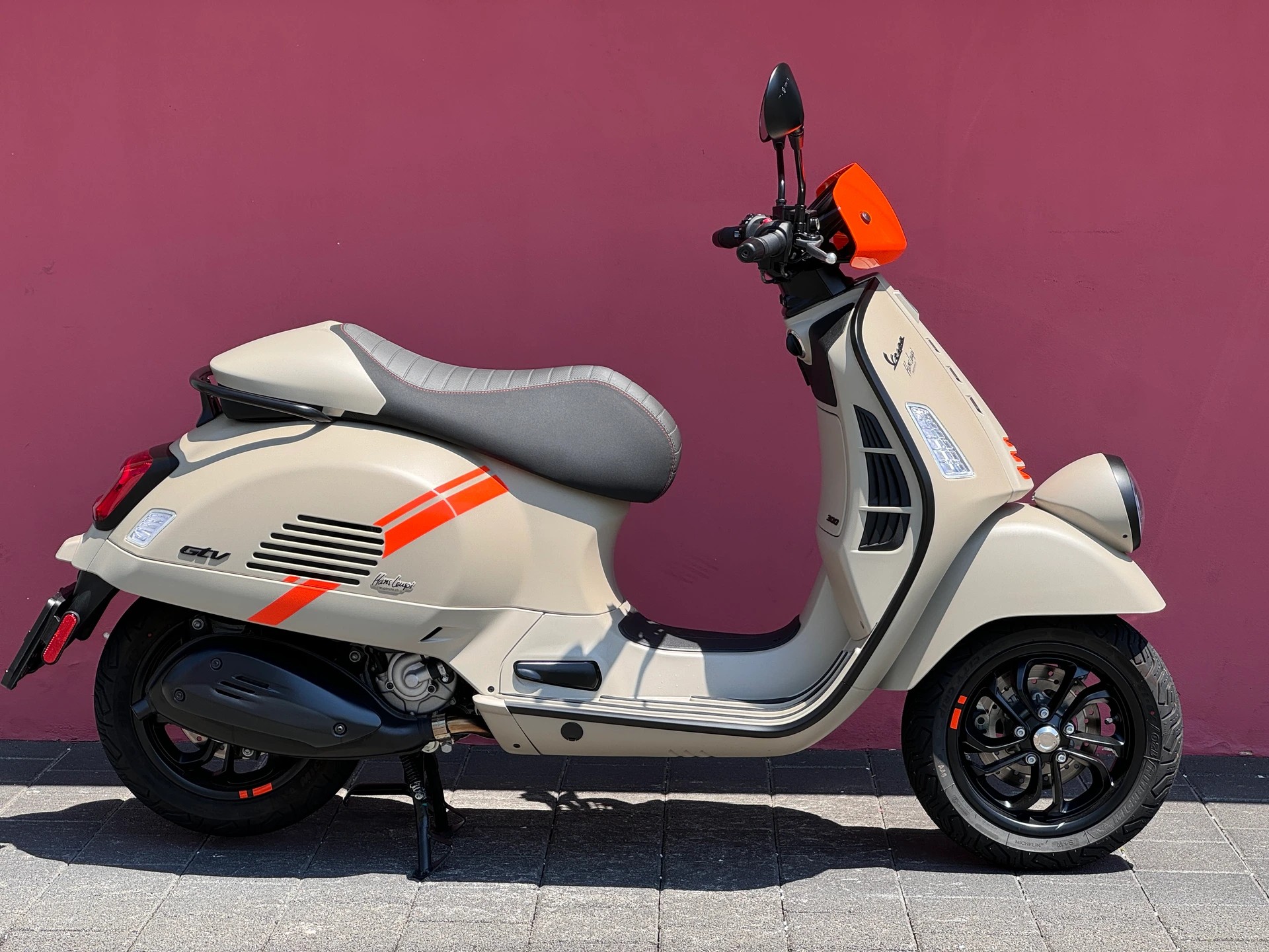 PIAGGIO Vespa GTV 300 "FIRST EDITION"