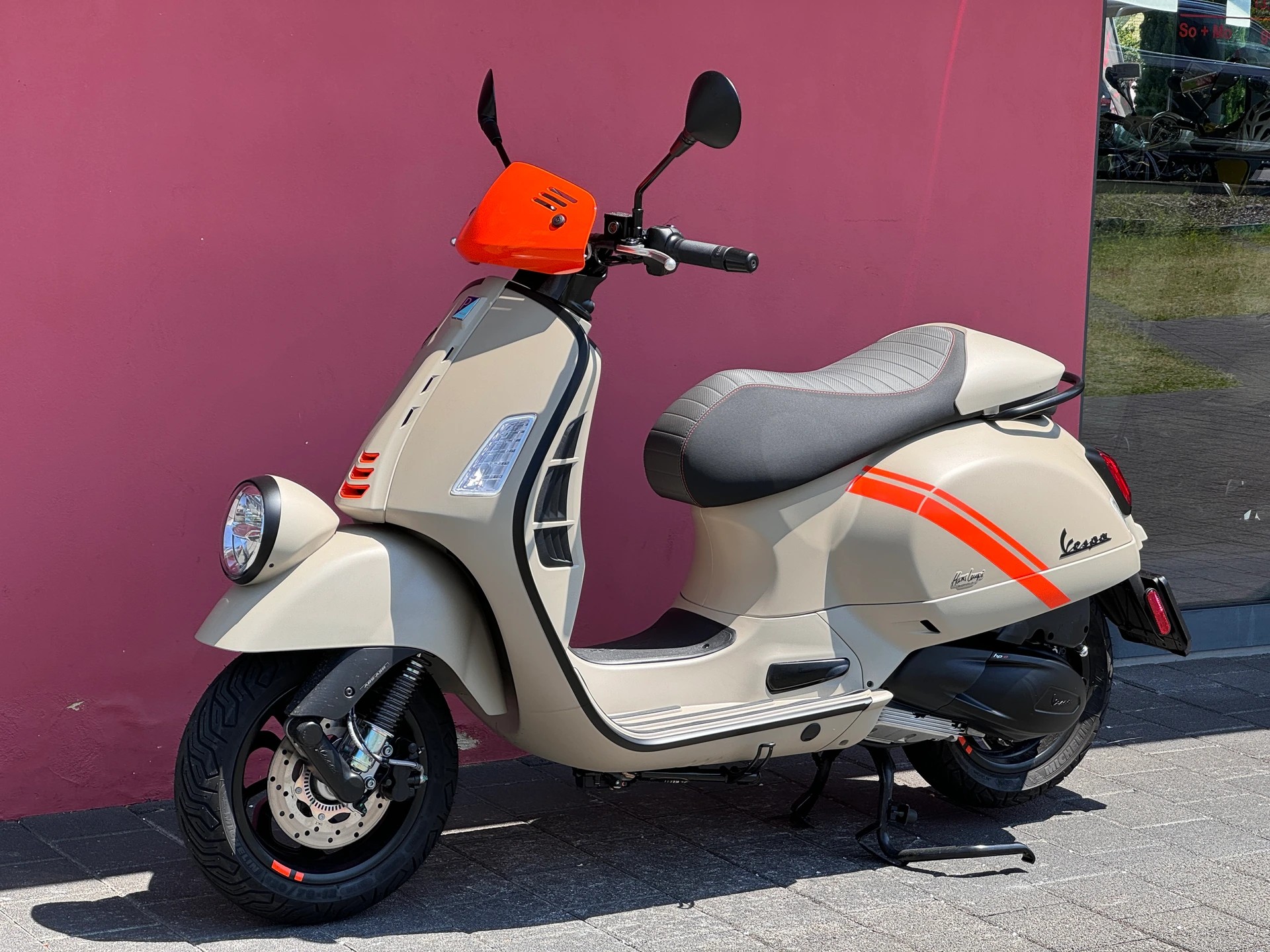 PIAGGIO Vespa GTV 300 "FIRST EDITION"-showroom-element-3
