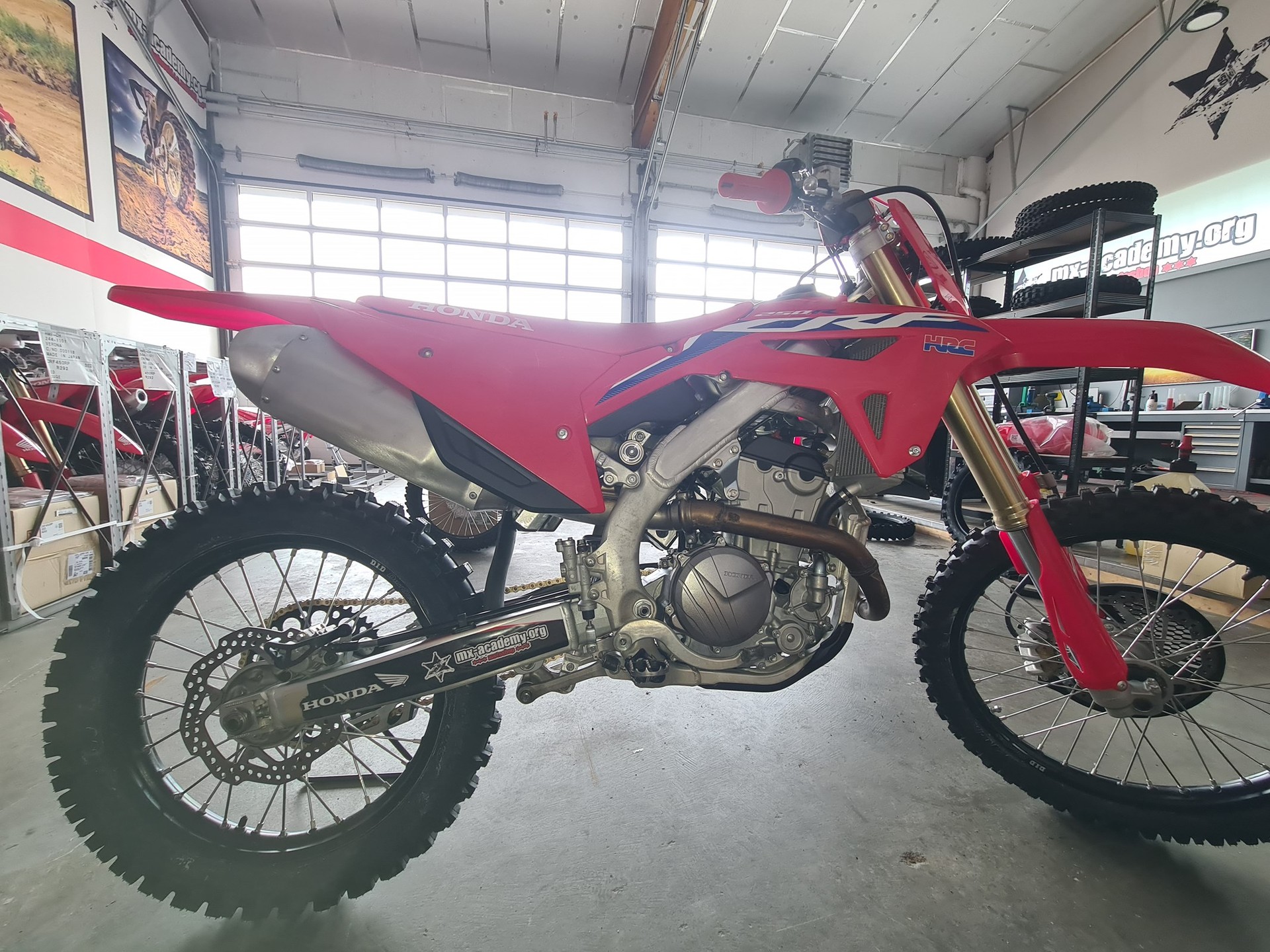 HONDA CRF 250 2022 49h top Zustand-image-2