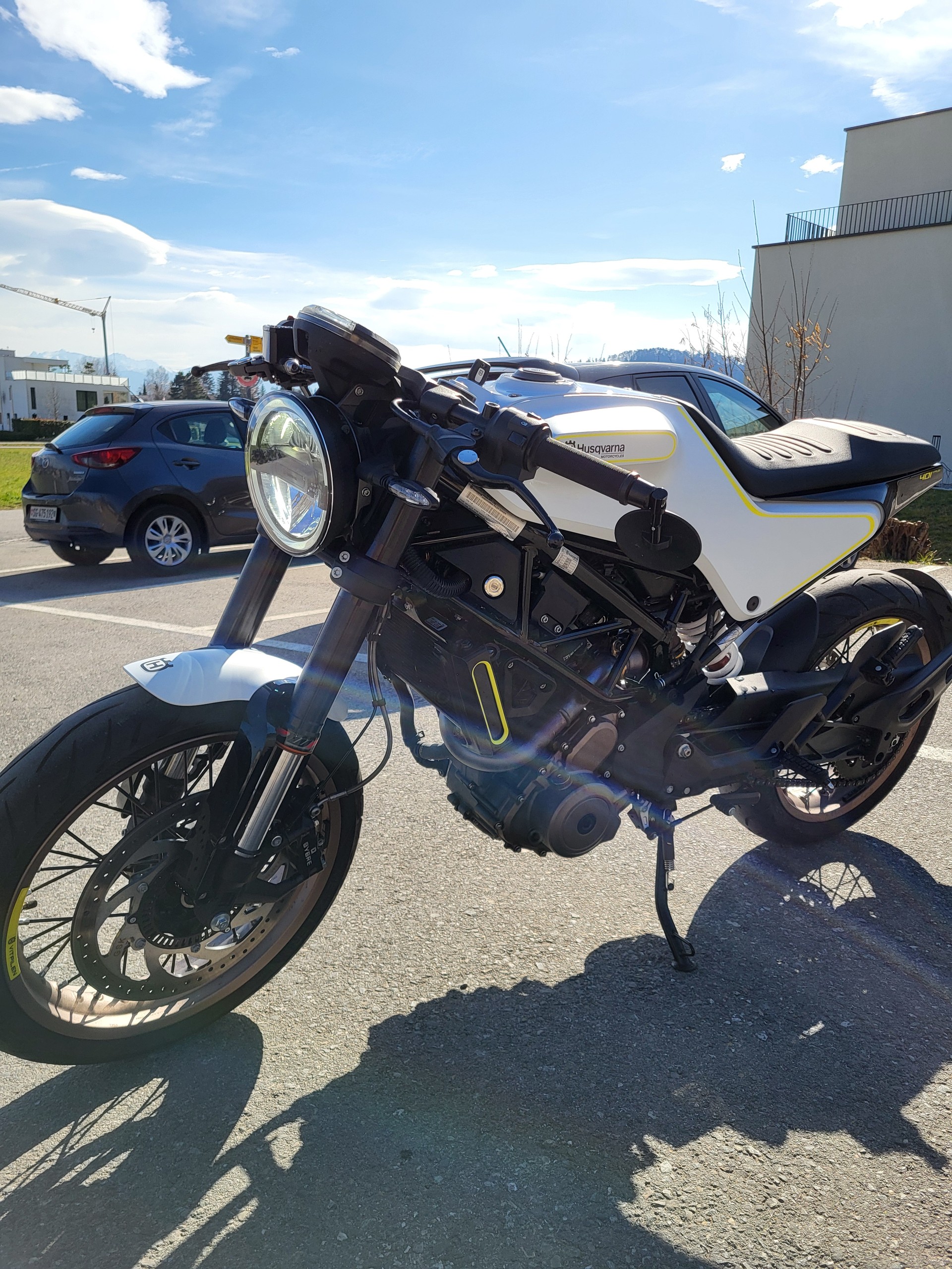 HUSQVARNA Vitpilen 401