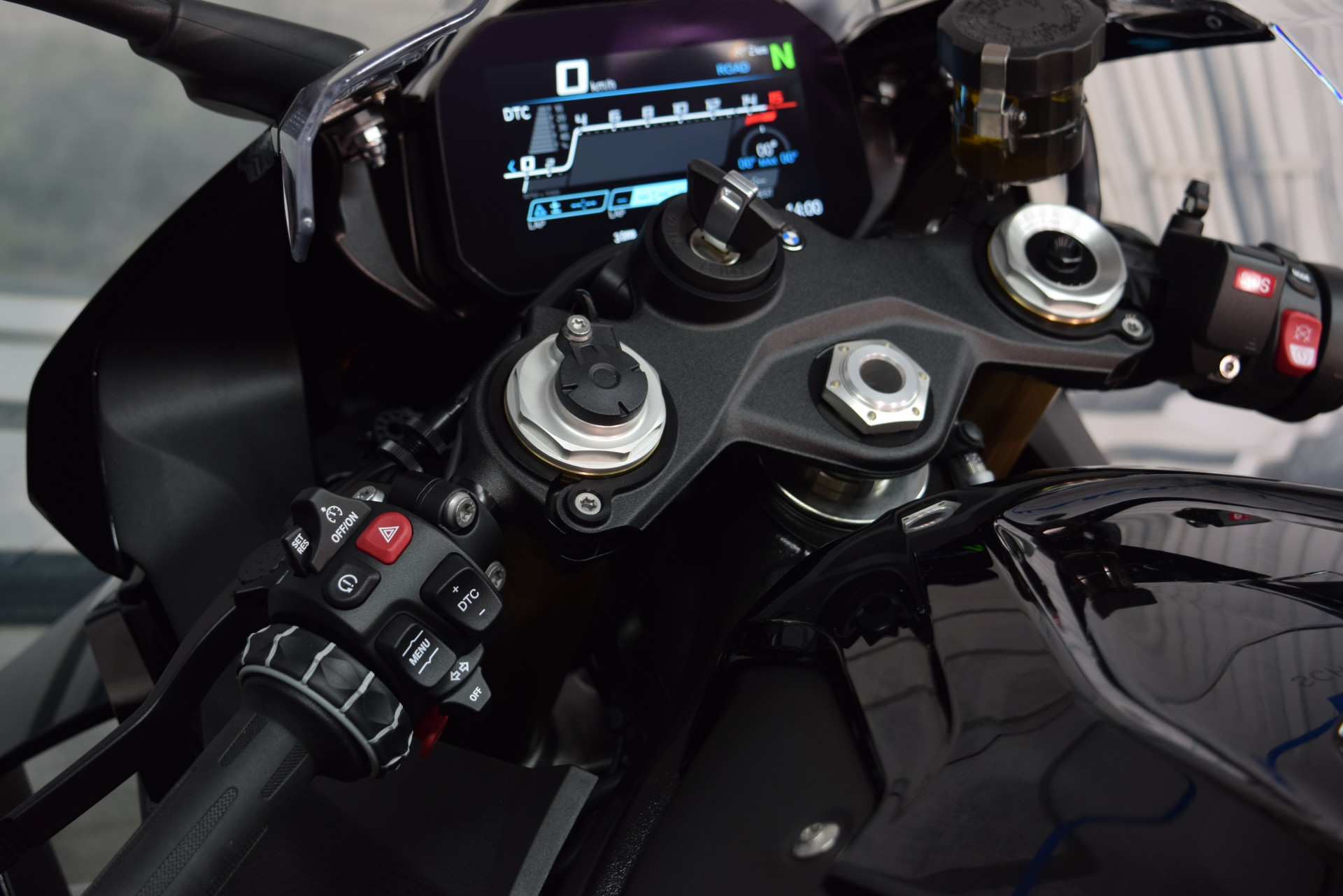 BMW S 1000 RR 3 Jahre / 30'000km Service Inclusive!-image-6