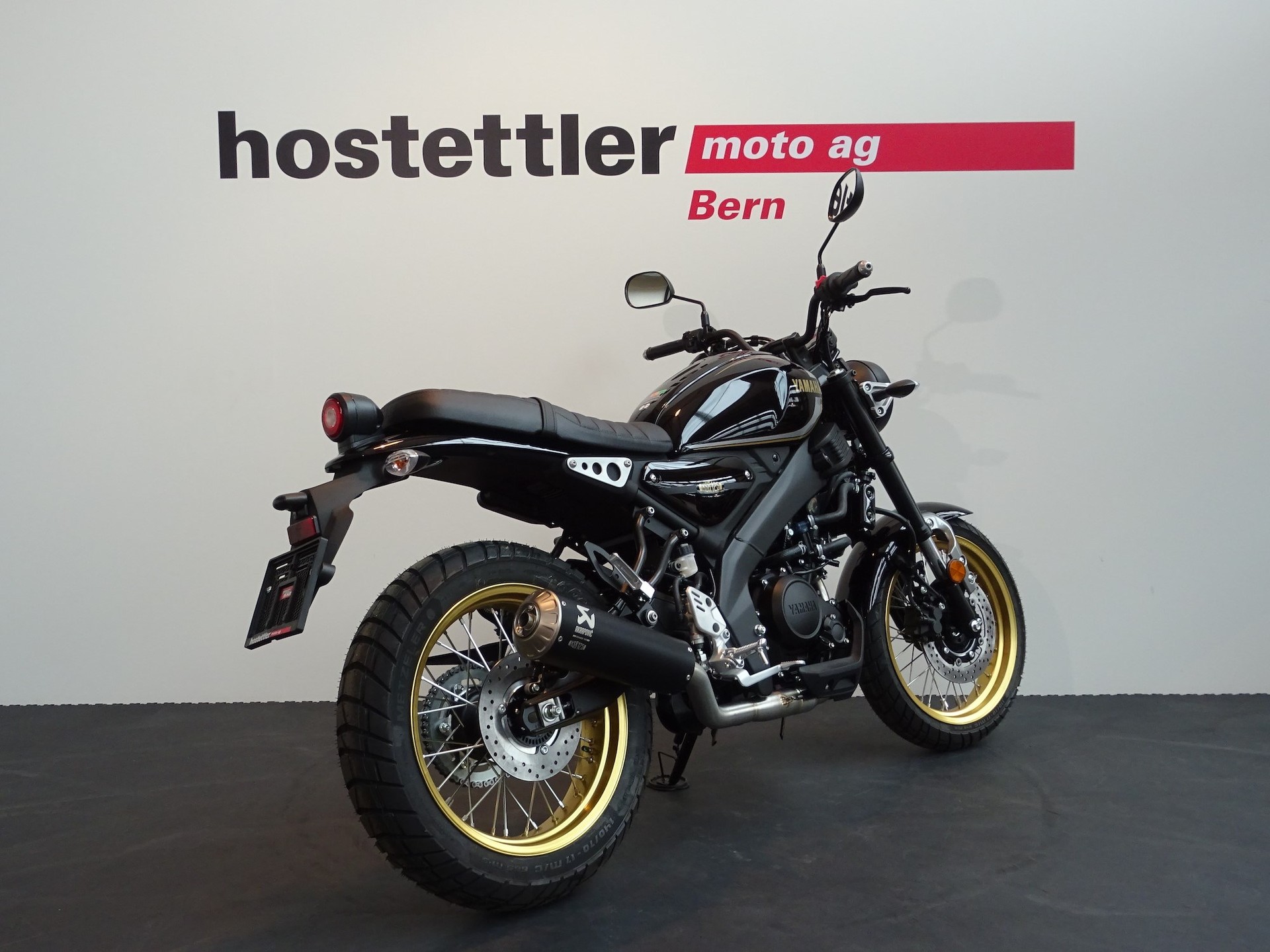 YAMAHA XSR 125 Legacy Akrapovic Edition-showroom-element-2