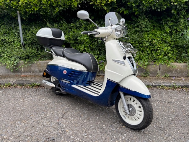 PEUGEOT Django Evasion 125-showroom-element-2