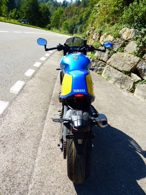 YAMAHA XSR 900-image-3