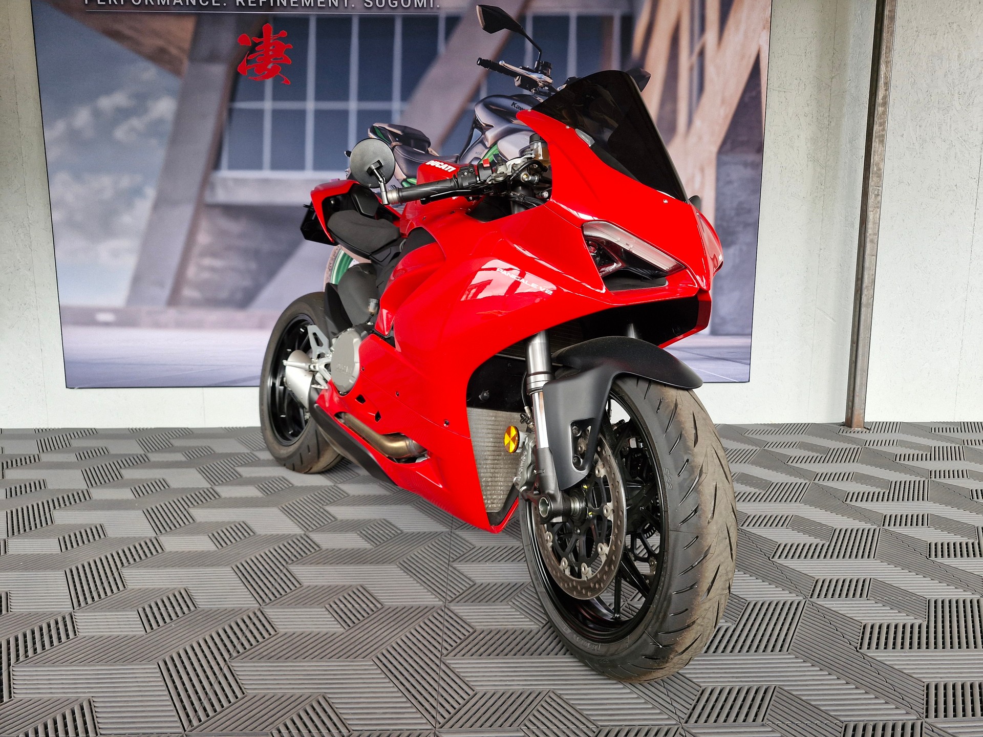 DUCATI Panigale V2-image-0