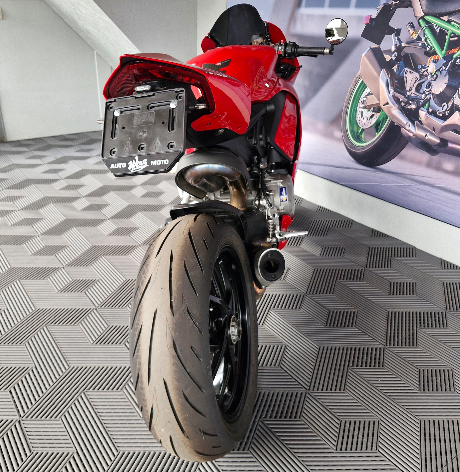 DUCATI Panigale V2-image-3