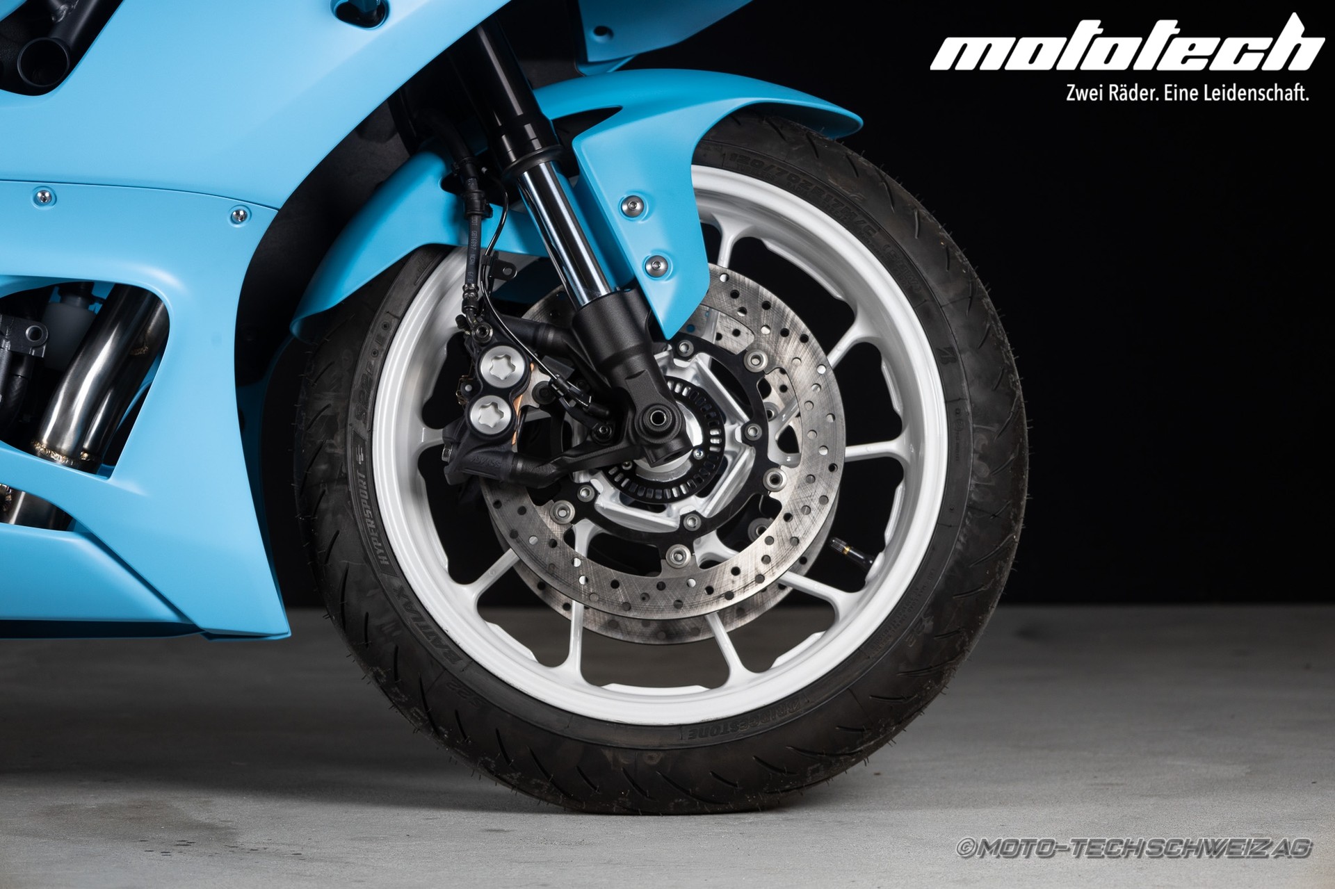 YAMAHA YZF-R7-image-6