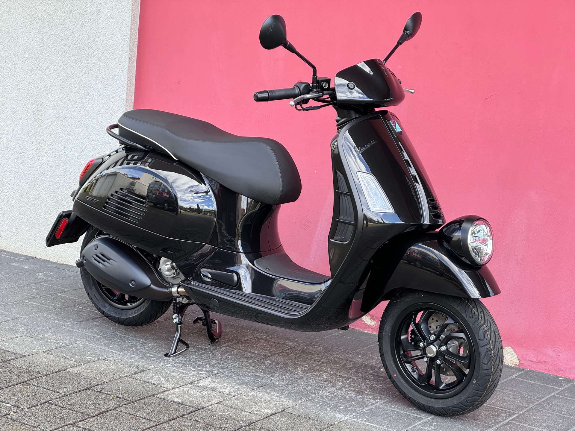 PIAGGIO Vespa GTV 300 "Notte" ABS-showroom-element-1