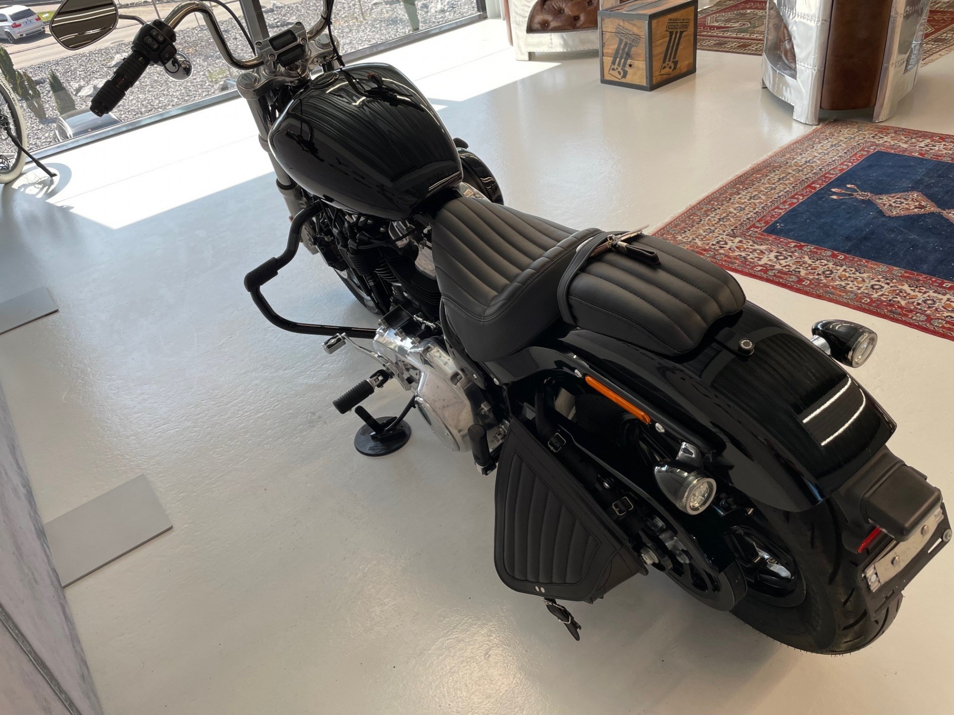 HARLEY-DAVIDSON FXST 1745 Softail Standard 107-showroom-element-1