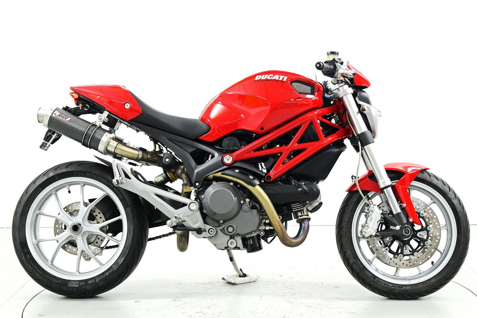 DUCATI Monster  1100 ABS-showroom-element-3