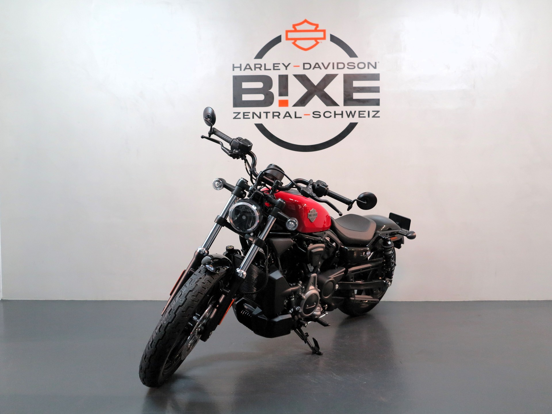 HARLEY-DAVIDSON RH 975 Nightster-showroom-element-1